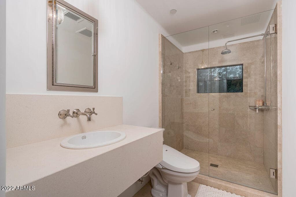 6723 N DESERT FAIRWAYS Drive, Paradise Valley, AZ 85253 — photo 26 of 48
