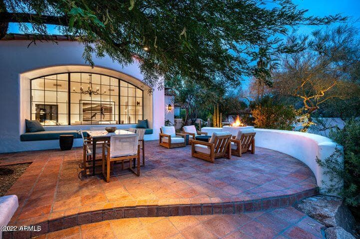 6723 N DESERT FAIRWAYS Drive, Paradise Valley, AZ 85253 — photo 32 of 48