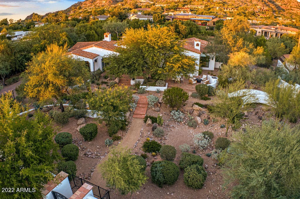 6723 N DESERT FAIRWAYS Drive, Paradise Valley, AZ 85253 — photo 46 of 48