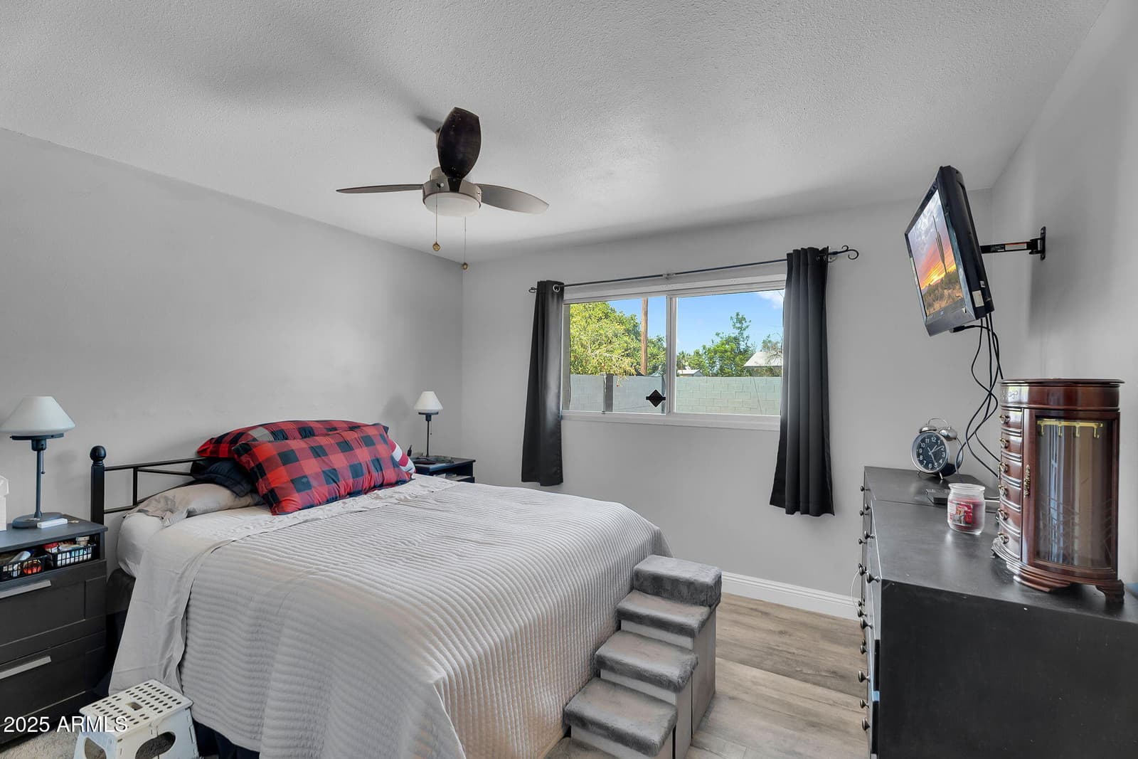 122 E HERMOSA Drive, Tempe, AZ 85282 — photo 9 of 30