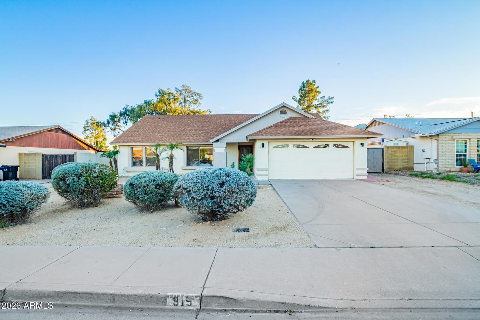 915 W DIAMOND Drive, Tempe, AZ 85283 — photo 2 of 31