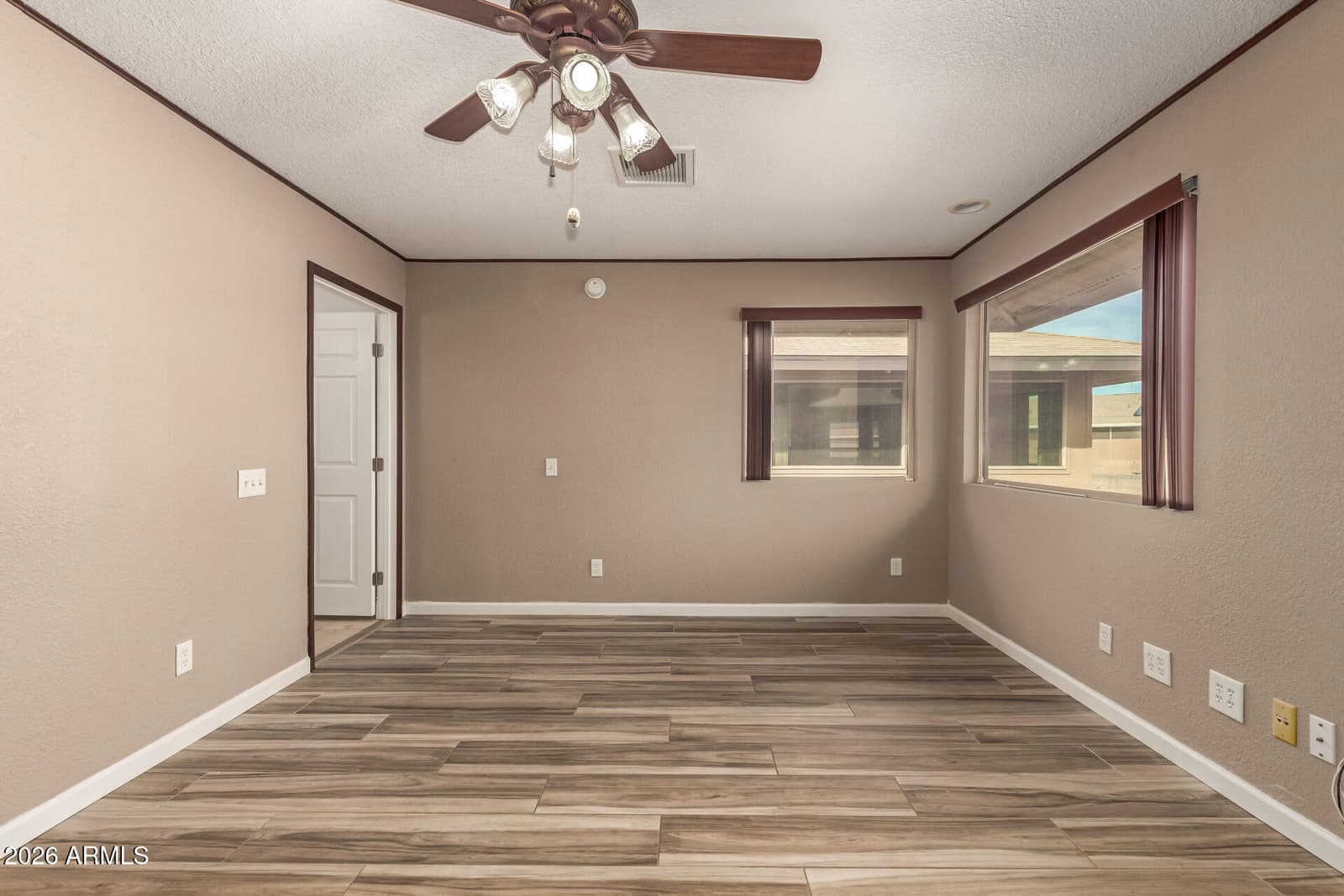 9702 W BRANDING IRON Drive, Sun City, AZ 85351 — photo 25 of 48