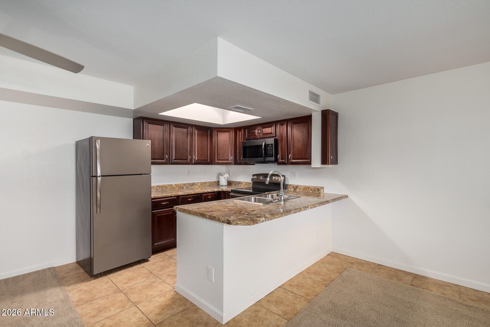 3601 W TIERRA BUENA Lane 168, Phoenix, AZ 85053 — photo 11 of 26