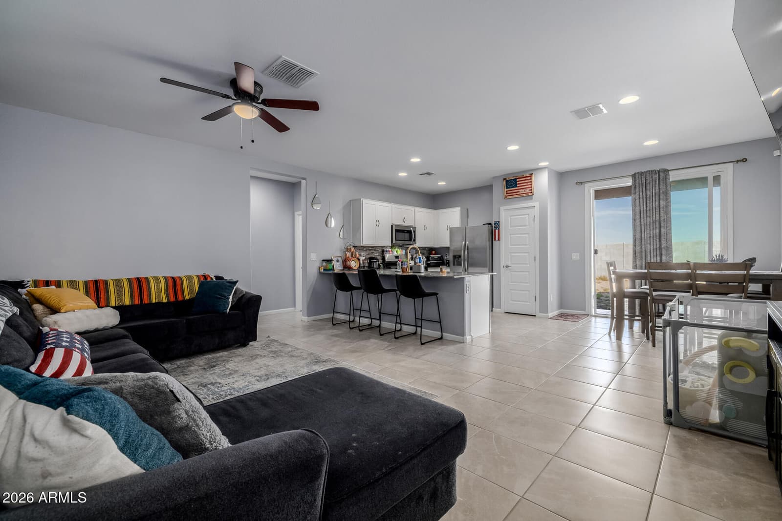 10918 W ATLANTIS Way, Tolleson, AZ 85353 — photo 4 of 20