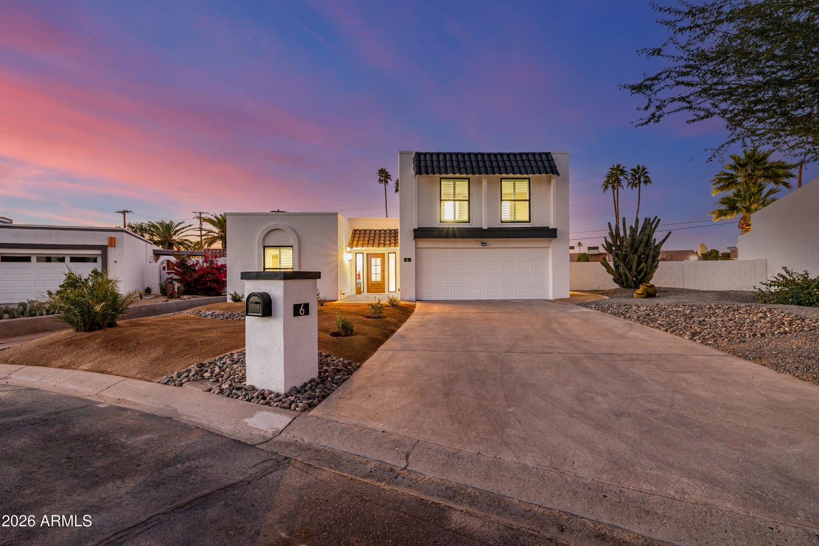 6 E PIPING ROCK Road, Phoenix, AZ 85022 — photo 2 of 71