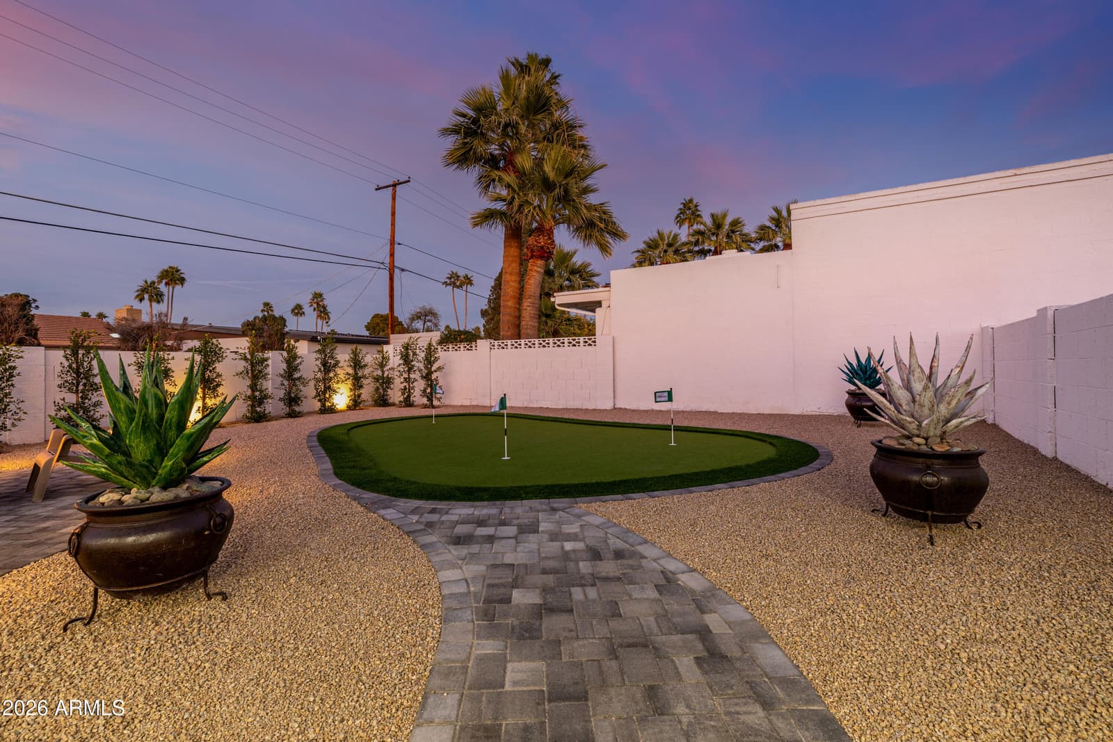 6 E PIPING ROCK Road, Phoenix, AZ 85022 — photo 5 of 71