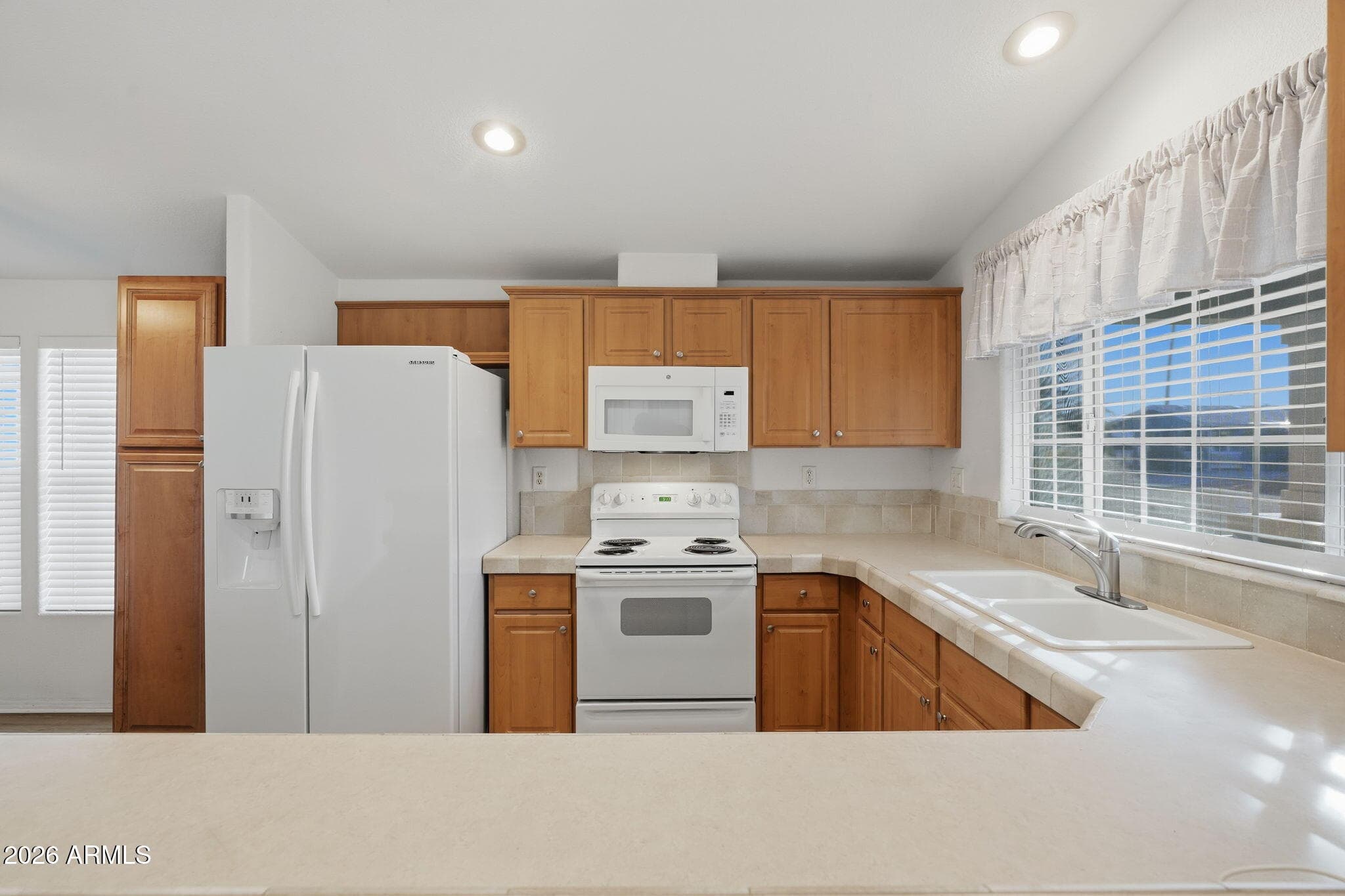 120 N VAL VISTA Drive 83, Mesa, AZ 85213 — photo 25 of 35