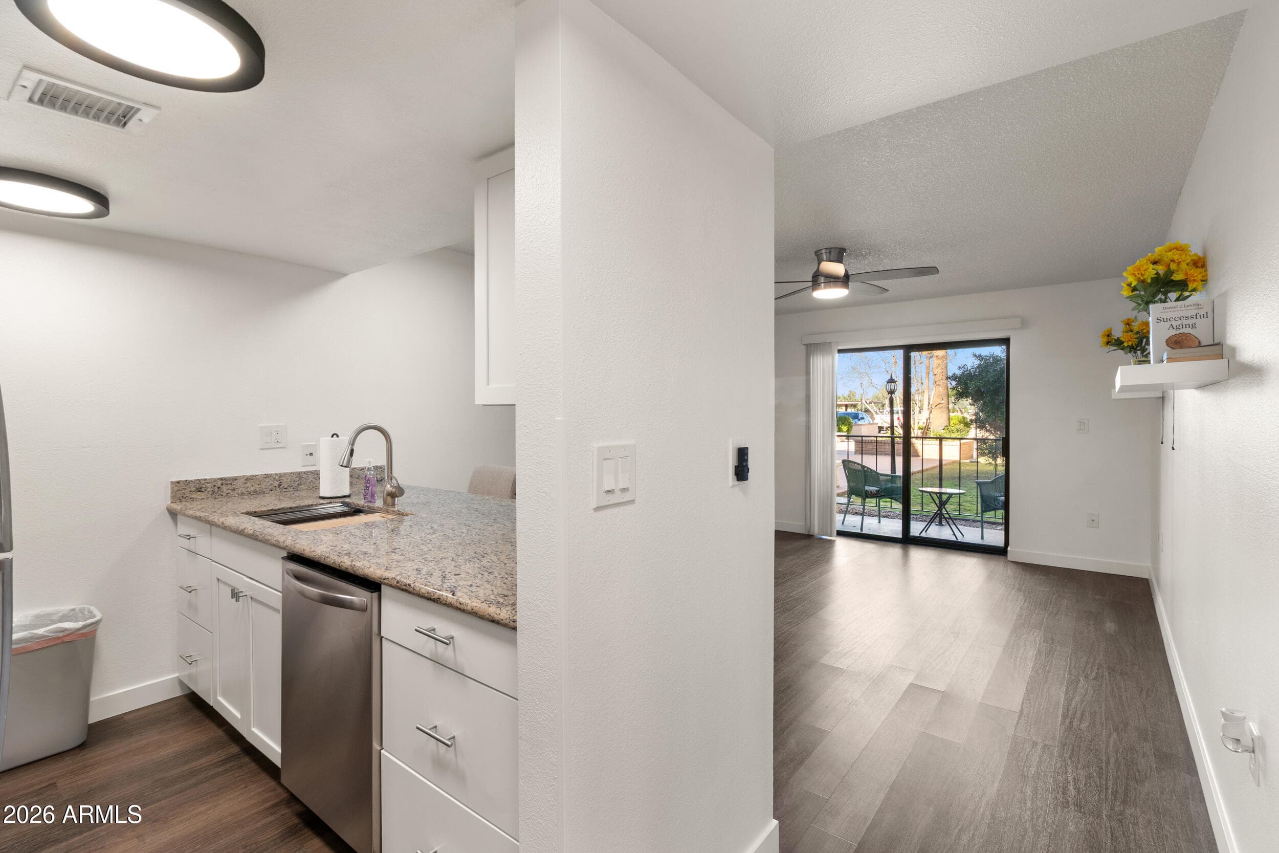 3033 E DEVONSHIRE Avenue 1018, Phoenix, AZ 85016