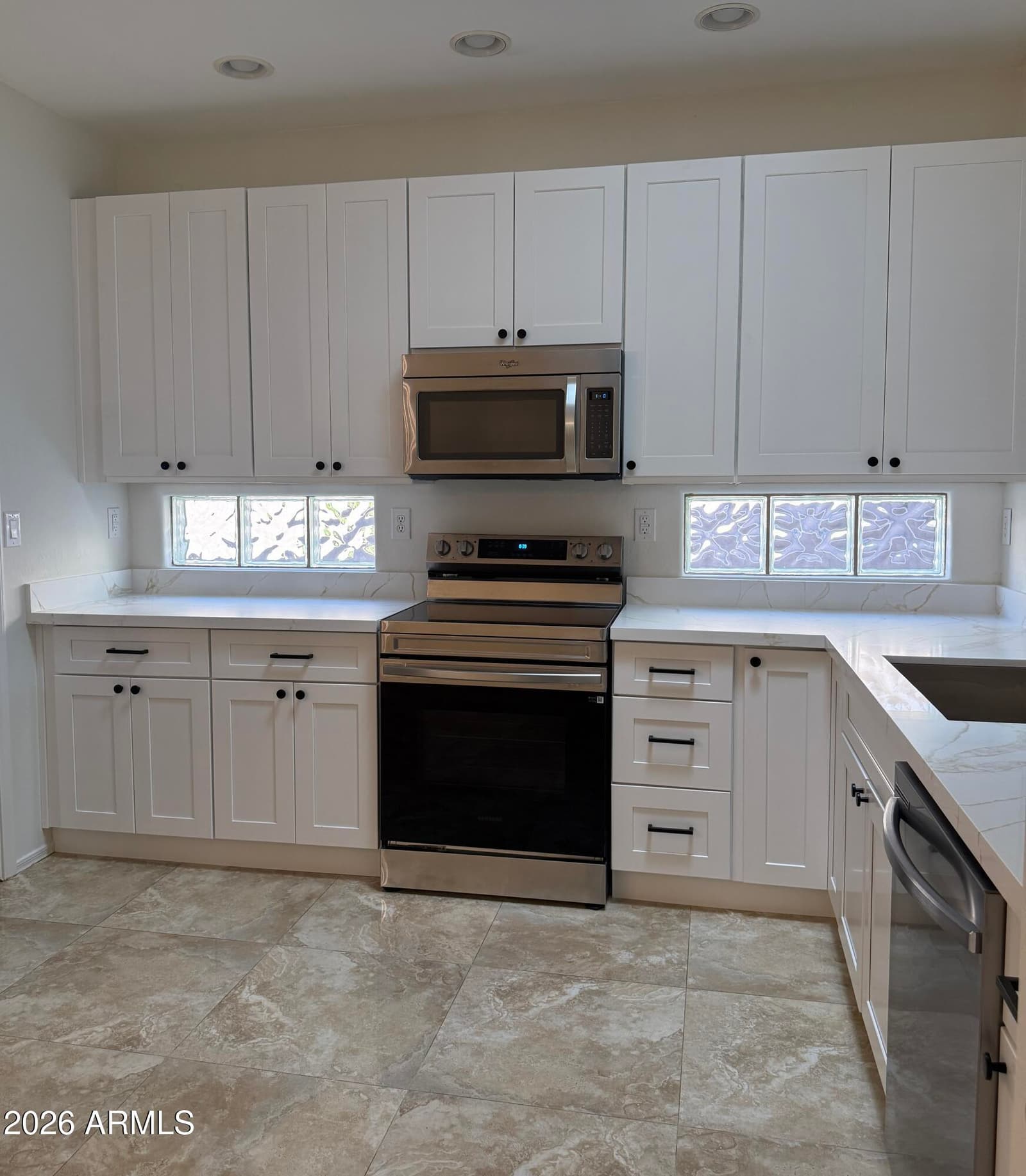 41915 N CROOKED STICK Road, Anthem, AZ 85086 — photo 4 of 32