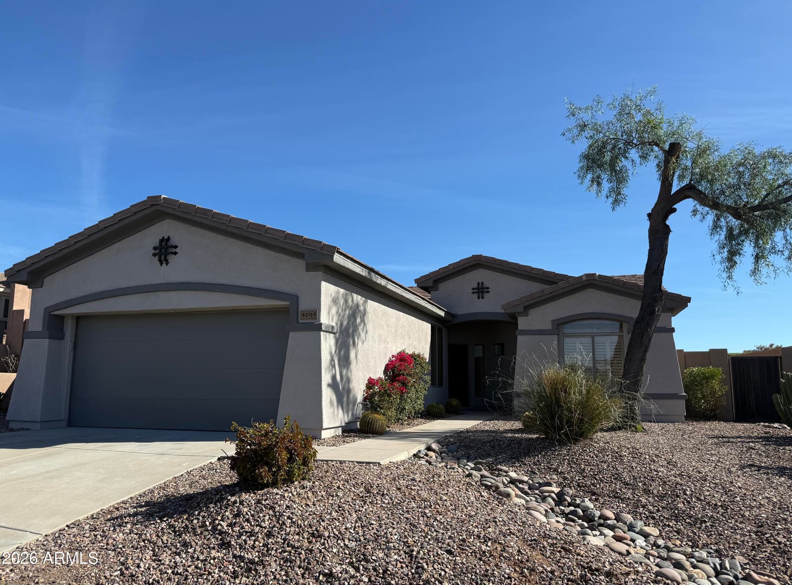 41915 N CROOKED STICK Road, Anthem, AZ 85086 — photo 1 of 32