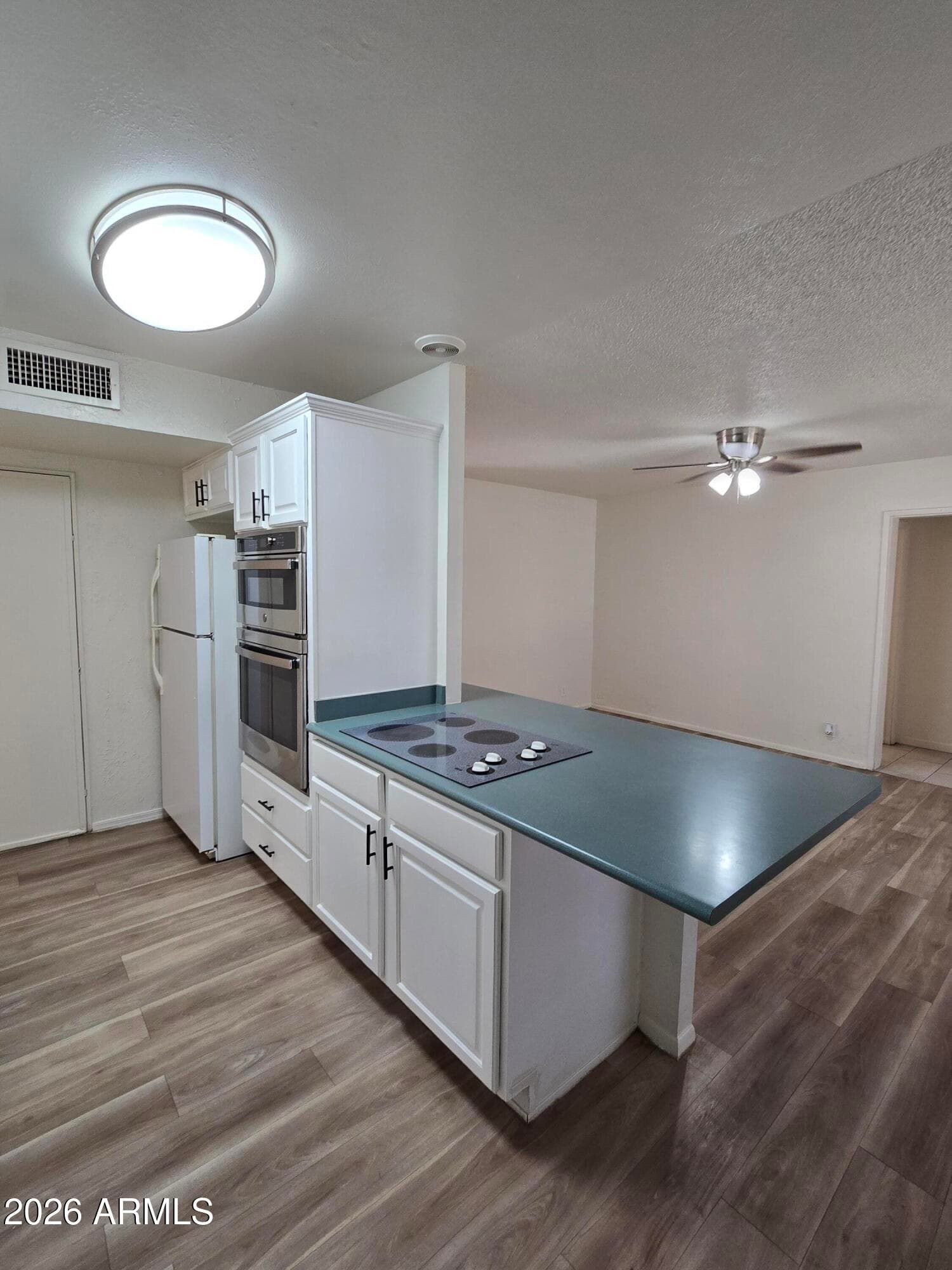 6512 N 41ST Avenue, Phoenix, AZ 85019 — photo 10 of 24