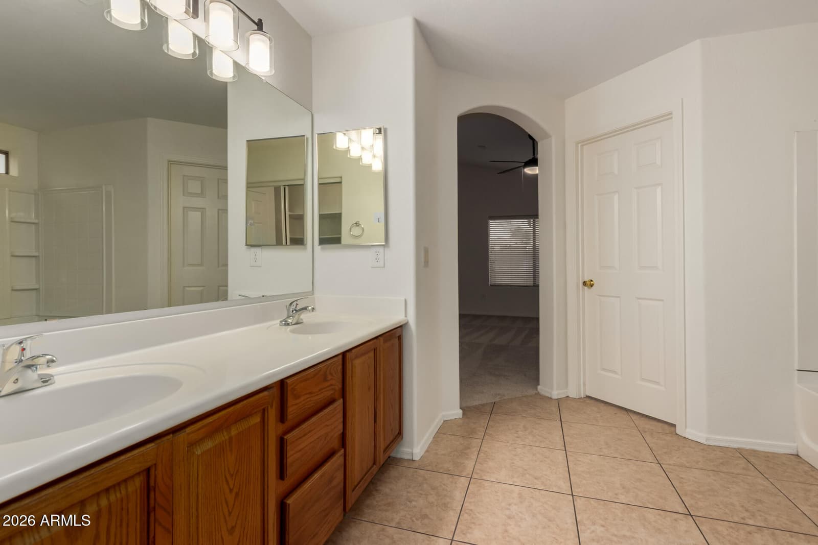 11241 W DAVIS Lane, Avondale, AZ 85323 — photo 16 of 32