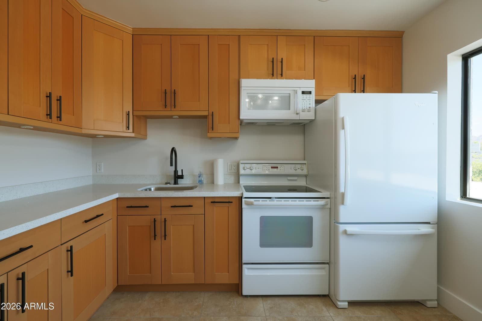749 E MONTEBELLO Avenue 231, Phoenix, AZ 85014 — photo 10 of 18