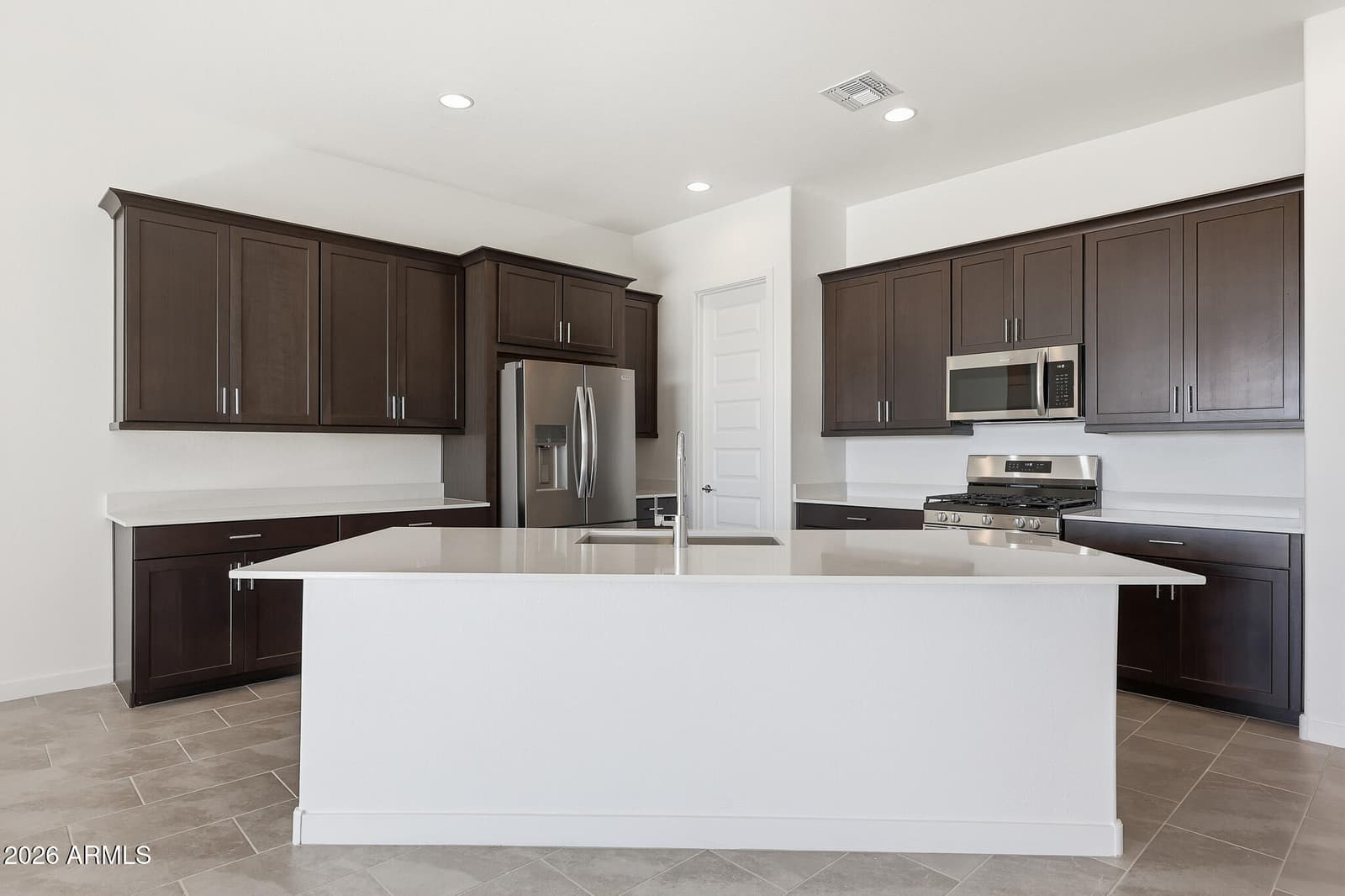 20165 W CATALINA Drive, Buckeye, AZ 85396 — photo 8 of 47