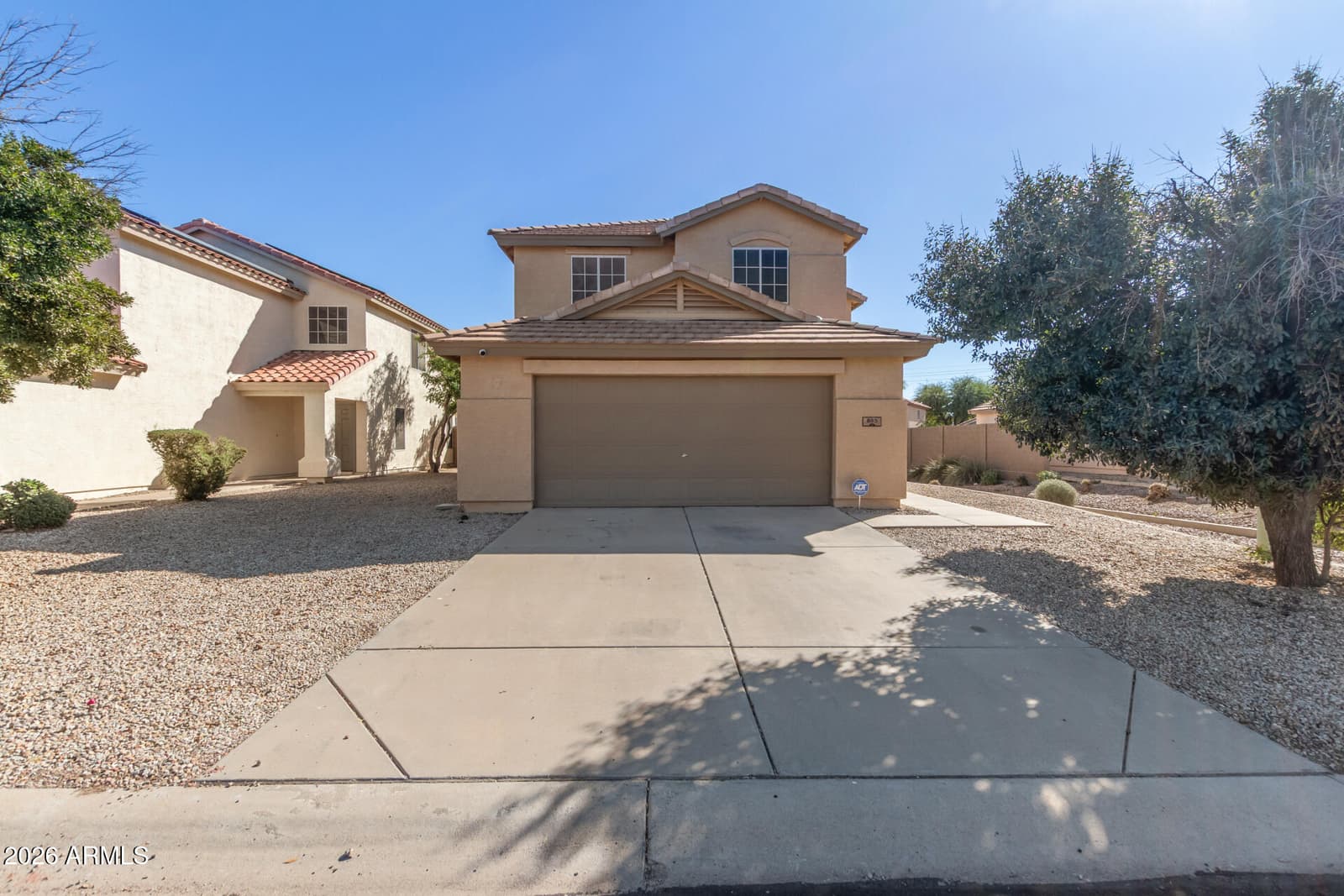 885 E LAKEVIEW Drive, San Tan Valley, AZ 85143 — photo 2 of 34