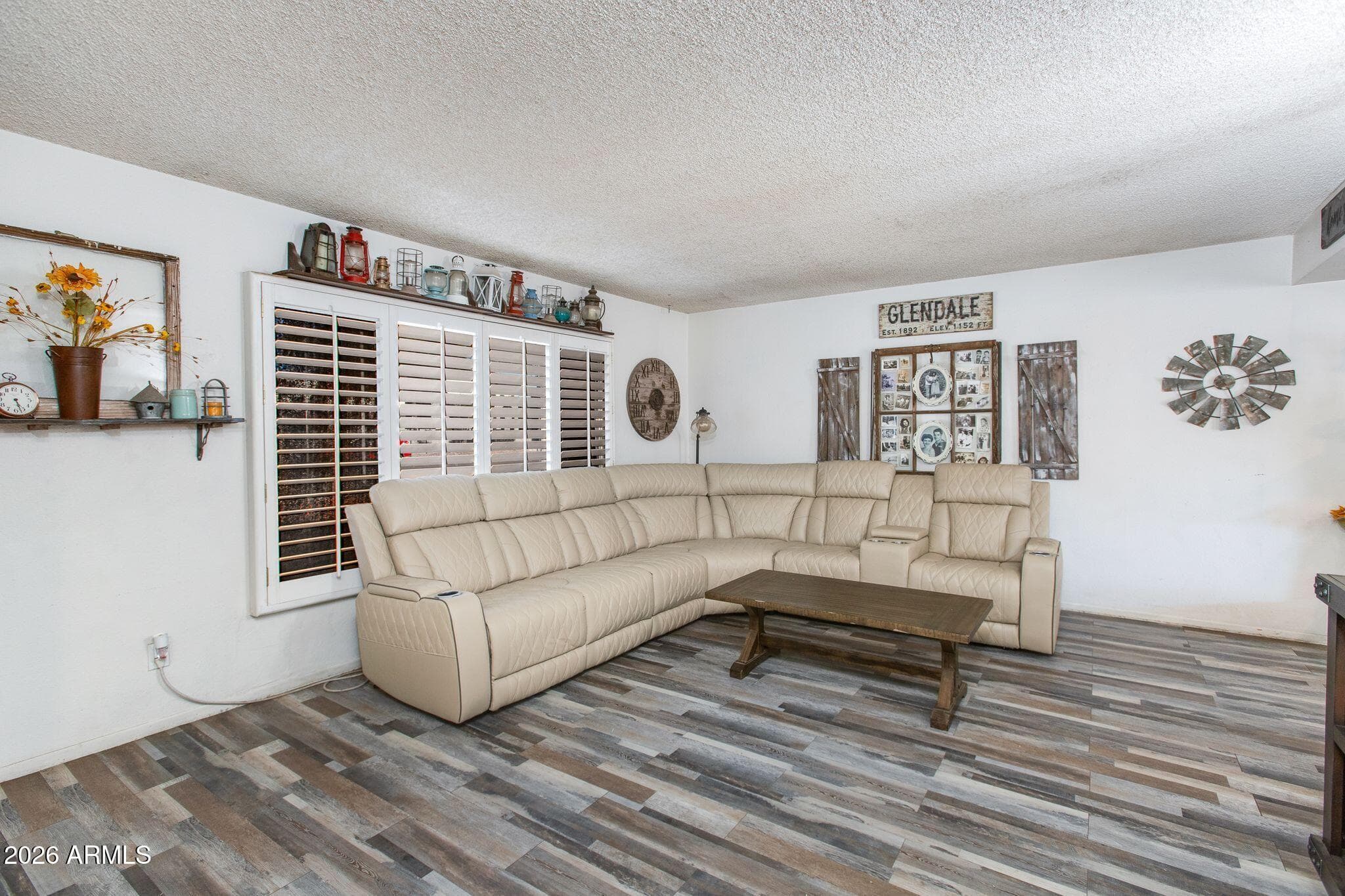 5025 W FRIER Drive, Glendale, AZ 85301 — photo 3 of 22