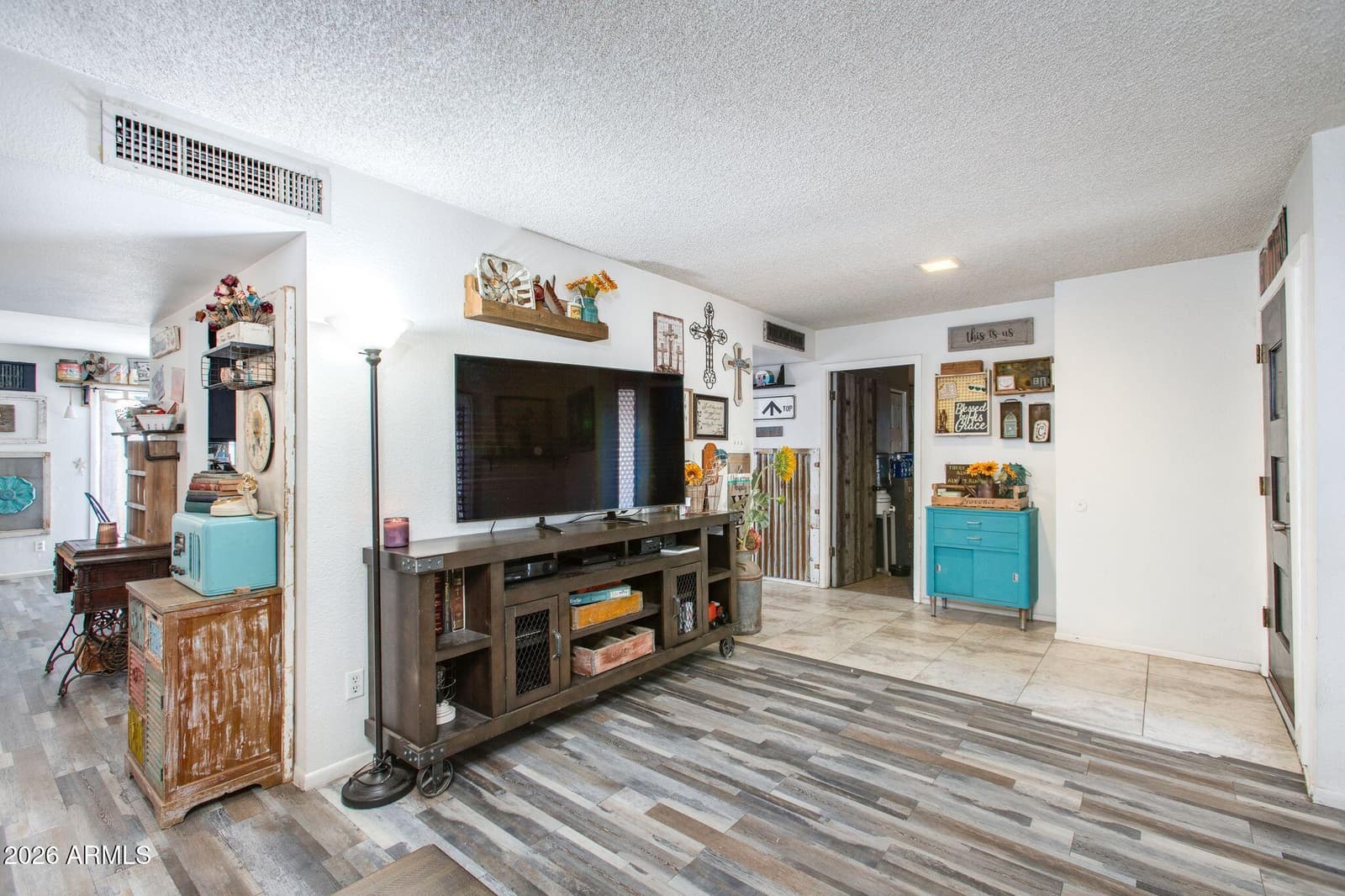 5025 W FRIER Drive, Glendale, AZ 85301 — photo 5 of 22