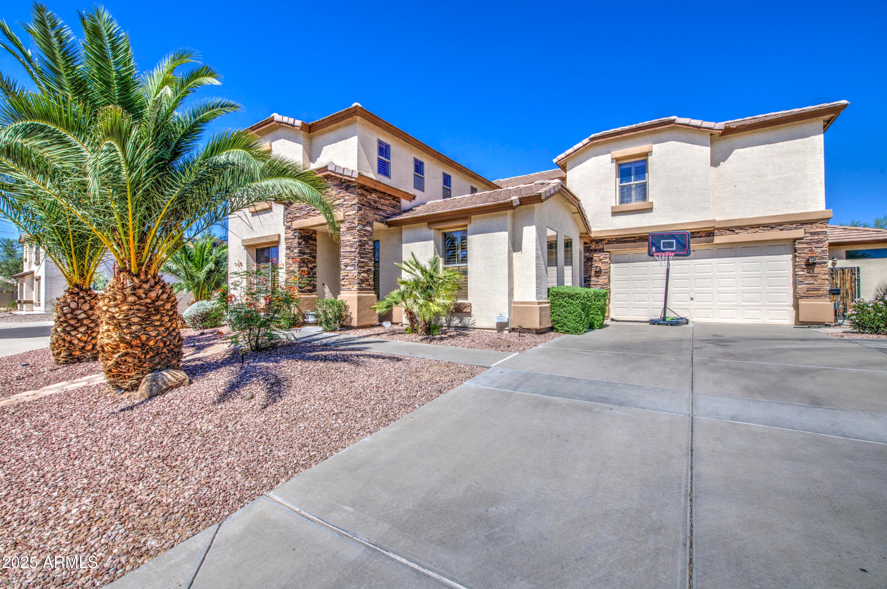 7419 S 25TH Drive, Phoenix, AZ 85041 — photo 3 of 74