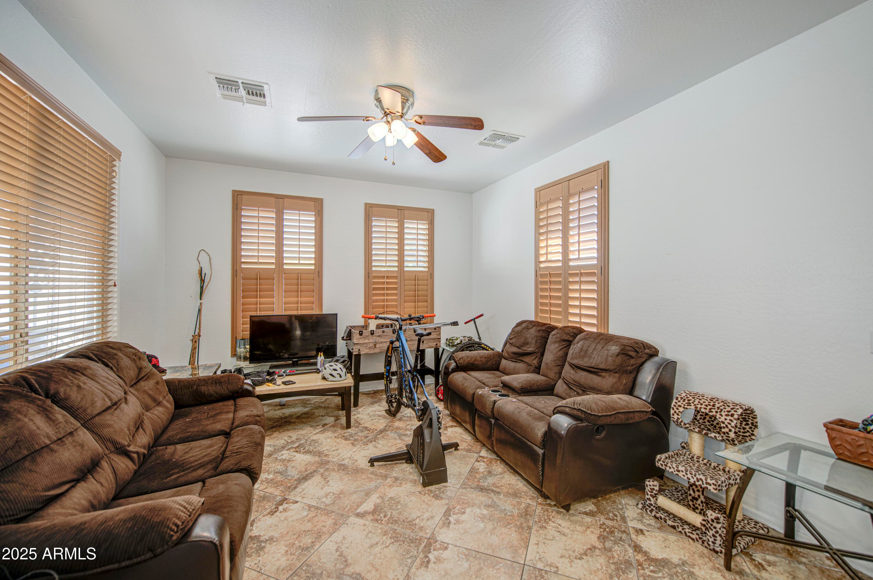 7419 S 25TH Drive, Phoenix, AZ 85041 — photo 7 of 74