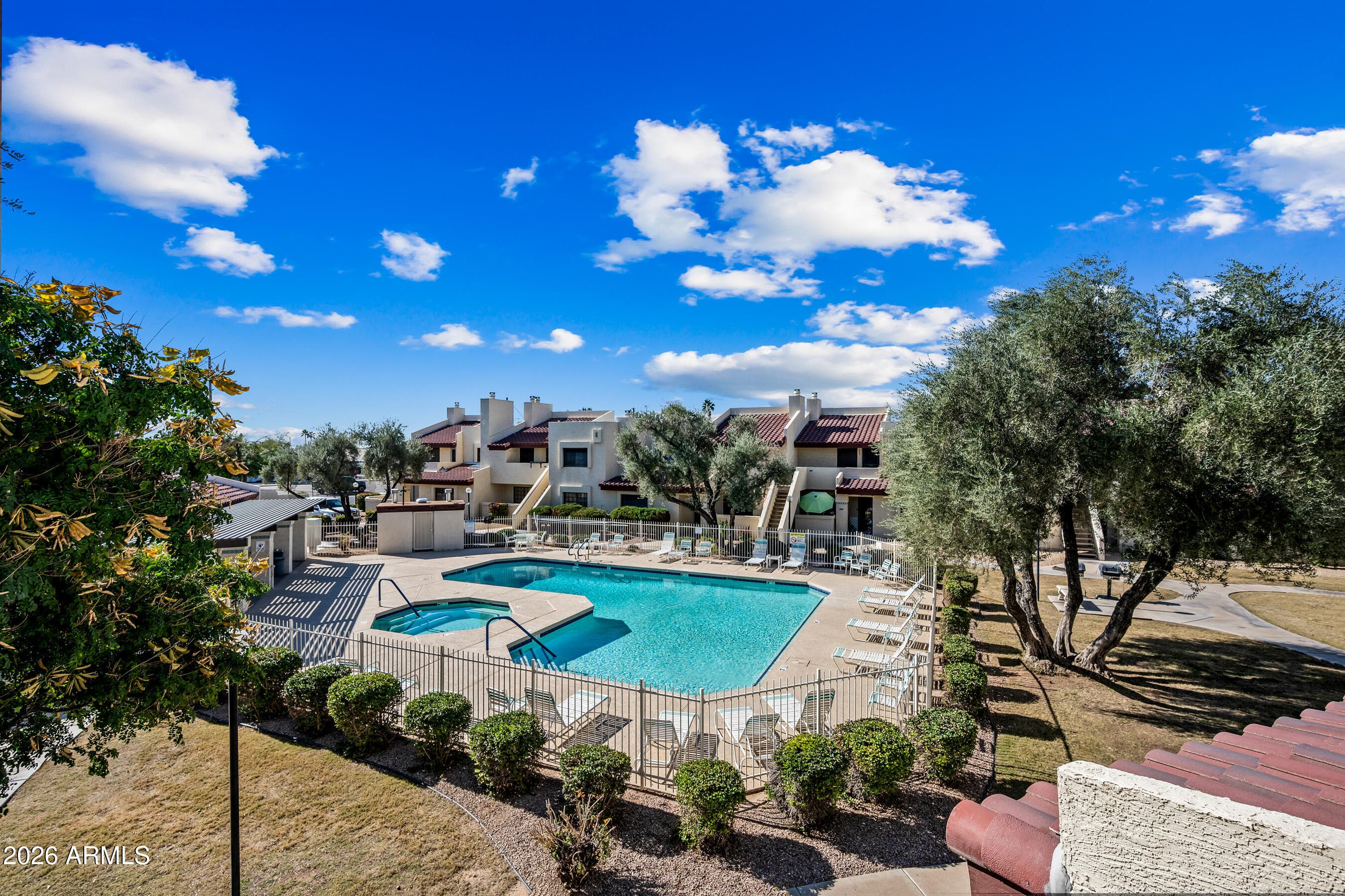 2020 W UNION HILLS Drive 211, Phoenix, AZ 85027 — photo 5 of 30