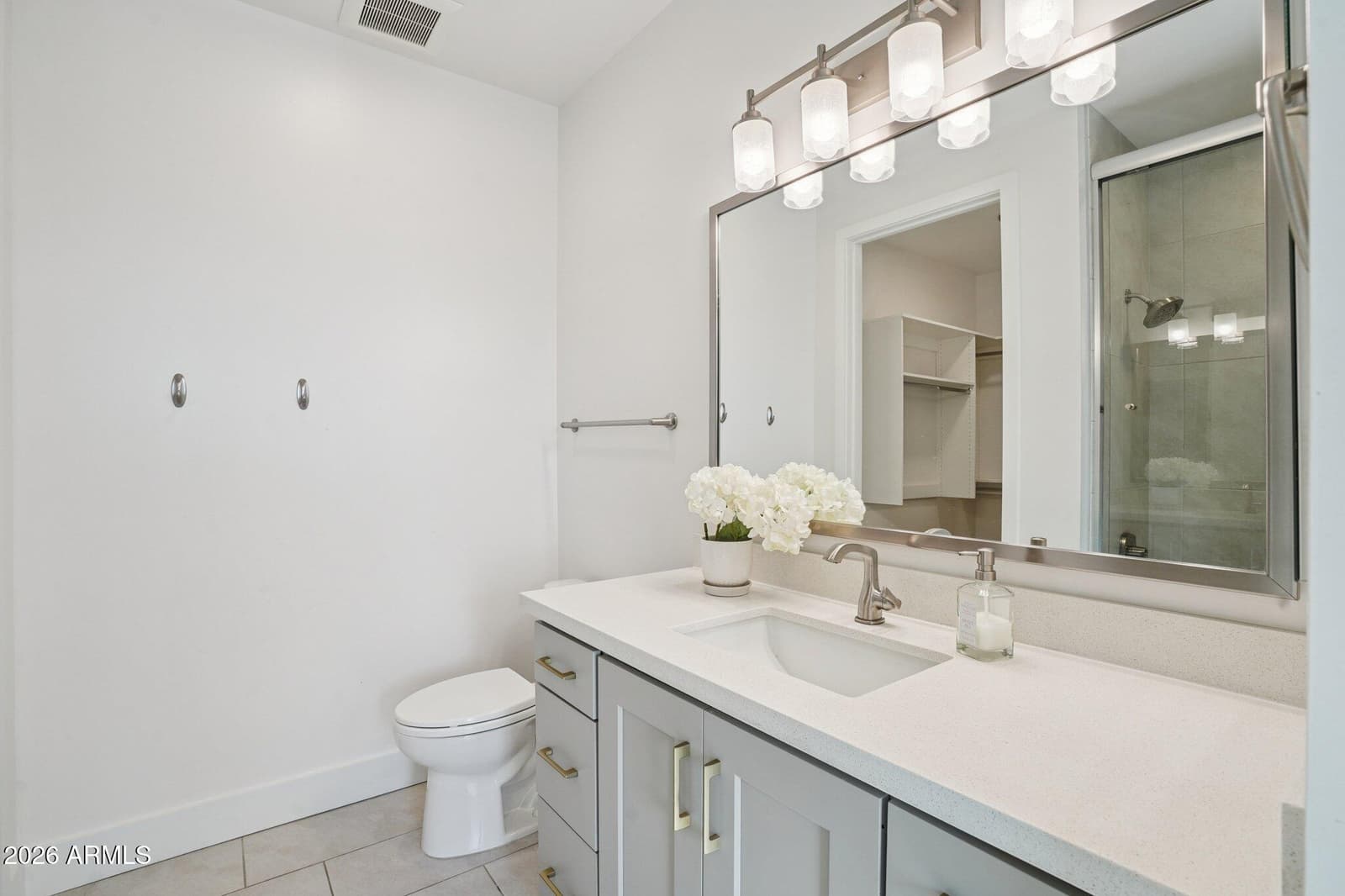 5250 E DEER VALLEY Drive 209, Phoenix, AZ 85054 — photo 19 of 78