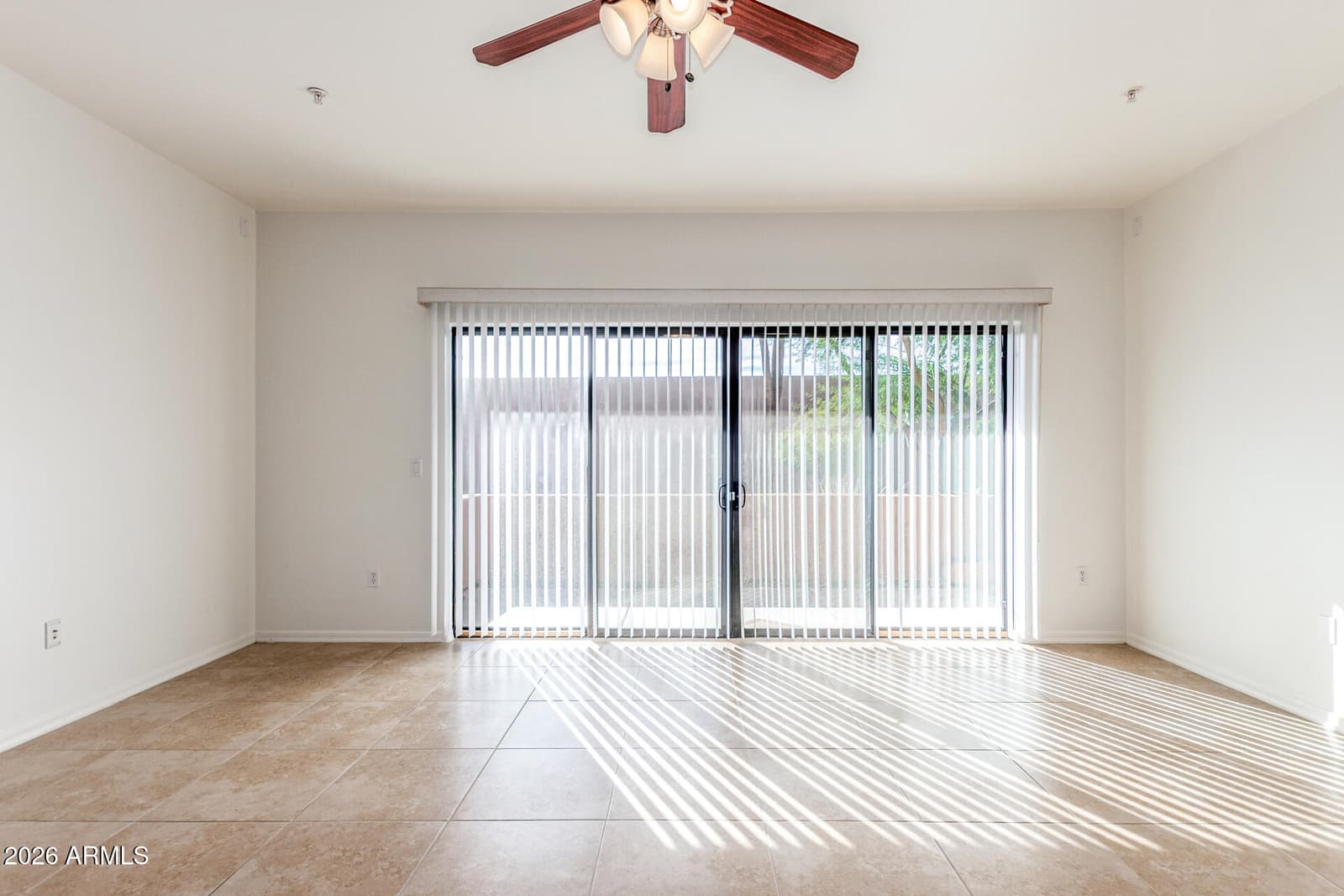 20660 N 40TH Street 1172, Phoenix, AZ 85050 — photo 20 of 37