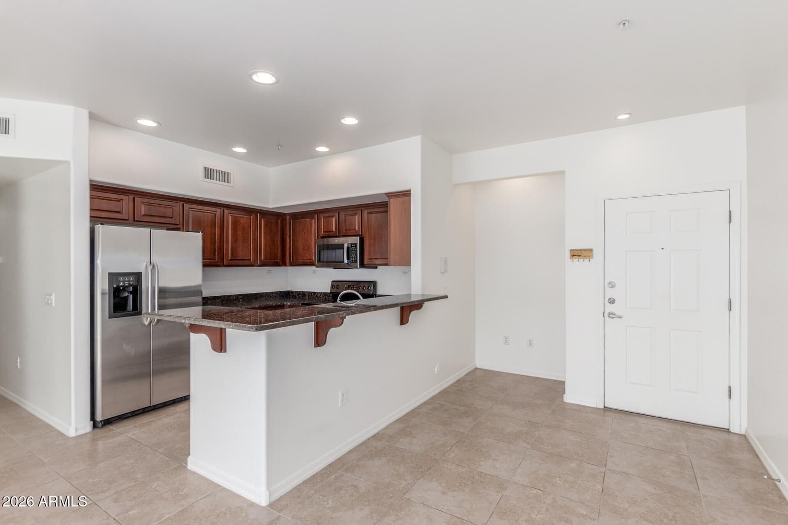 20660 N 40TH Street 1172, Phoenix, AZ 85050 — photo 2 of 37