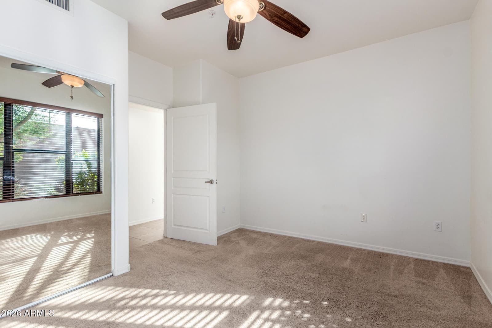 20660 N 40TH Street 1172, Phoenix, AZ 85050 — photo 27 of 37