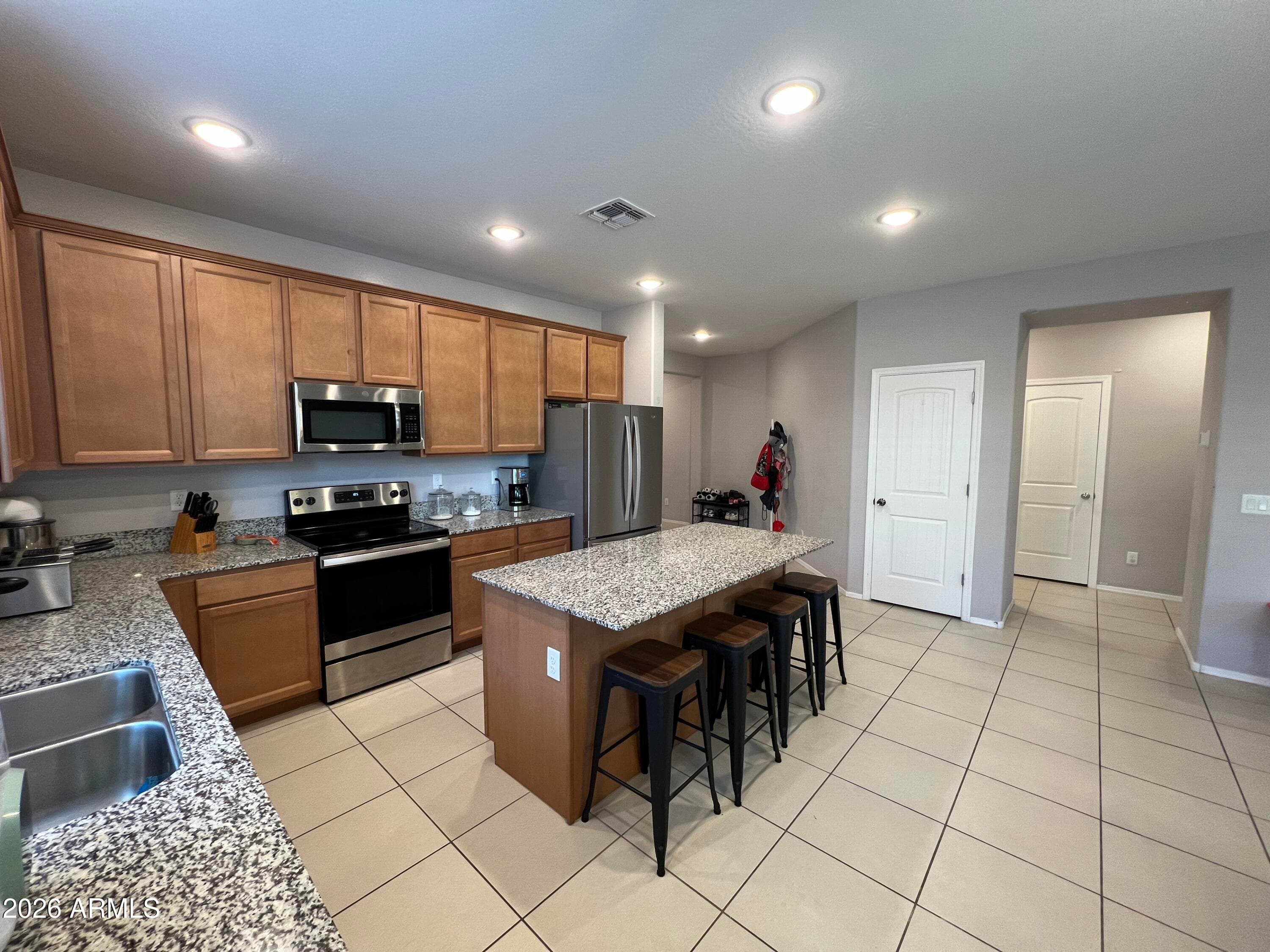 24749 W JESSICA Lane, Buckeye, AZ 85326 — photo 11 of 40