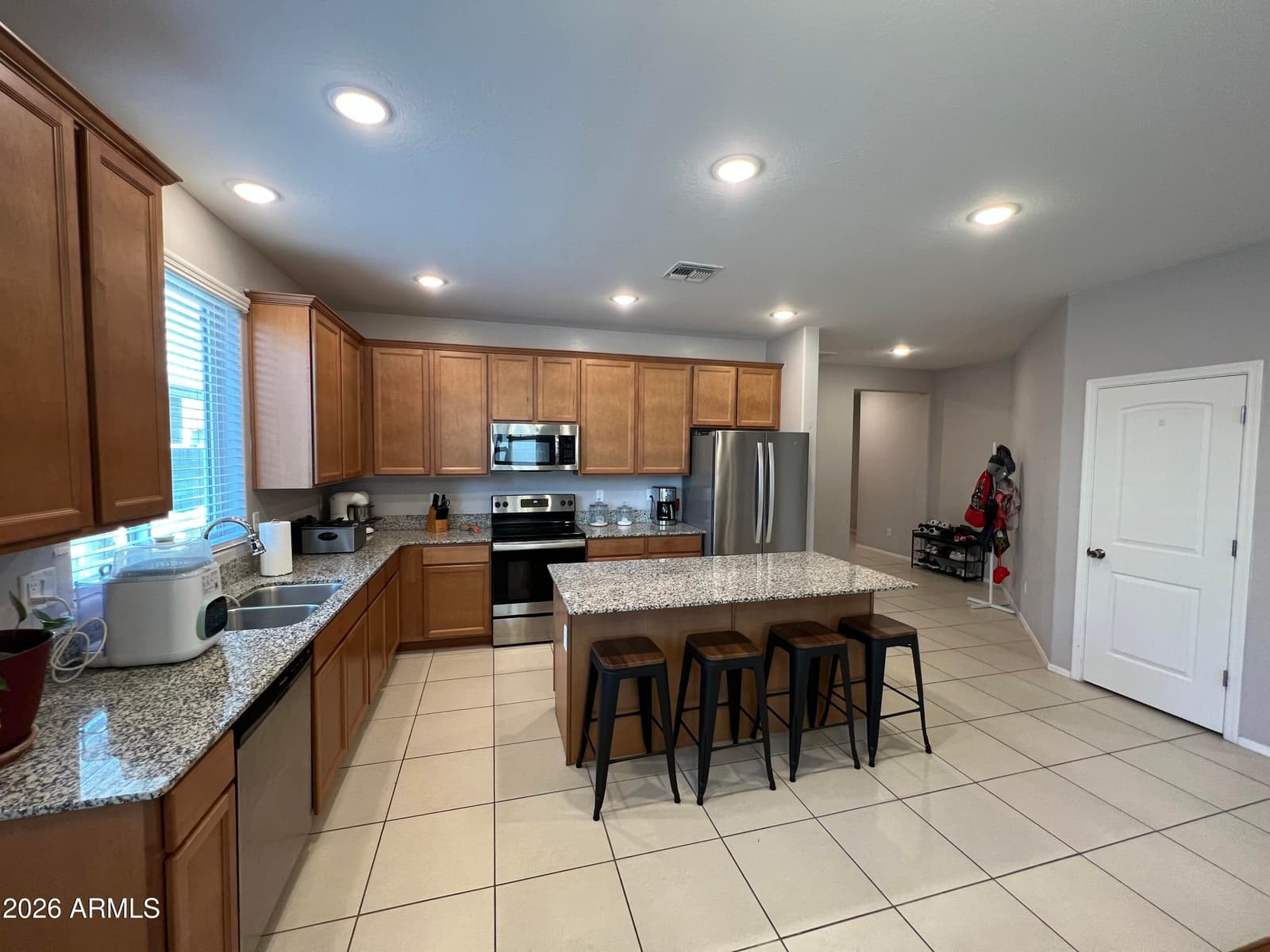 24749 W JESSICA Lane, Buckeye, AZ 85326 — photo 12 of 40