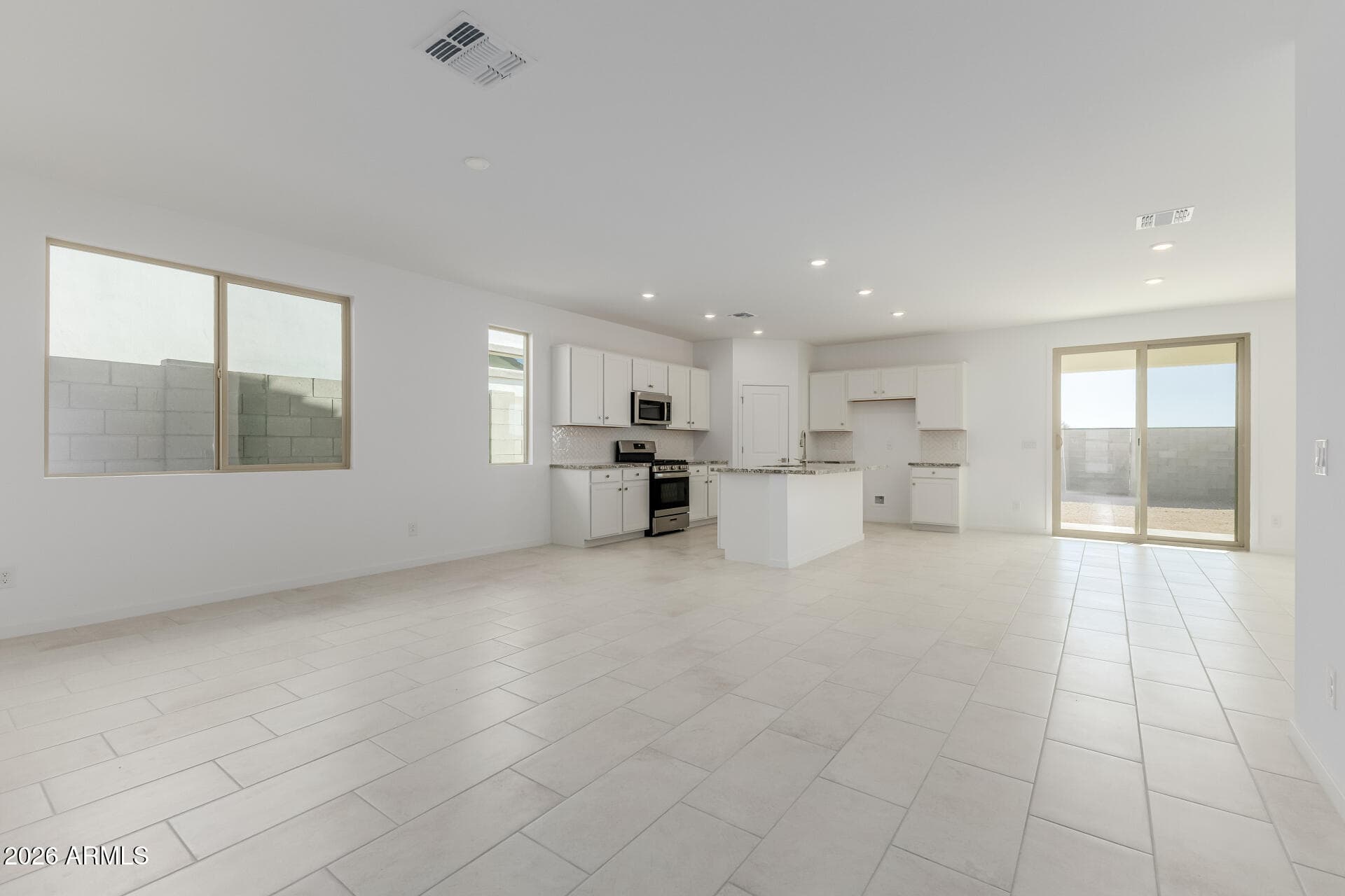 30137 W PALO BREA Way, Buckeye, AZ 85396 — photo 10 of 36
