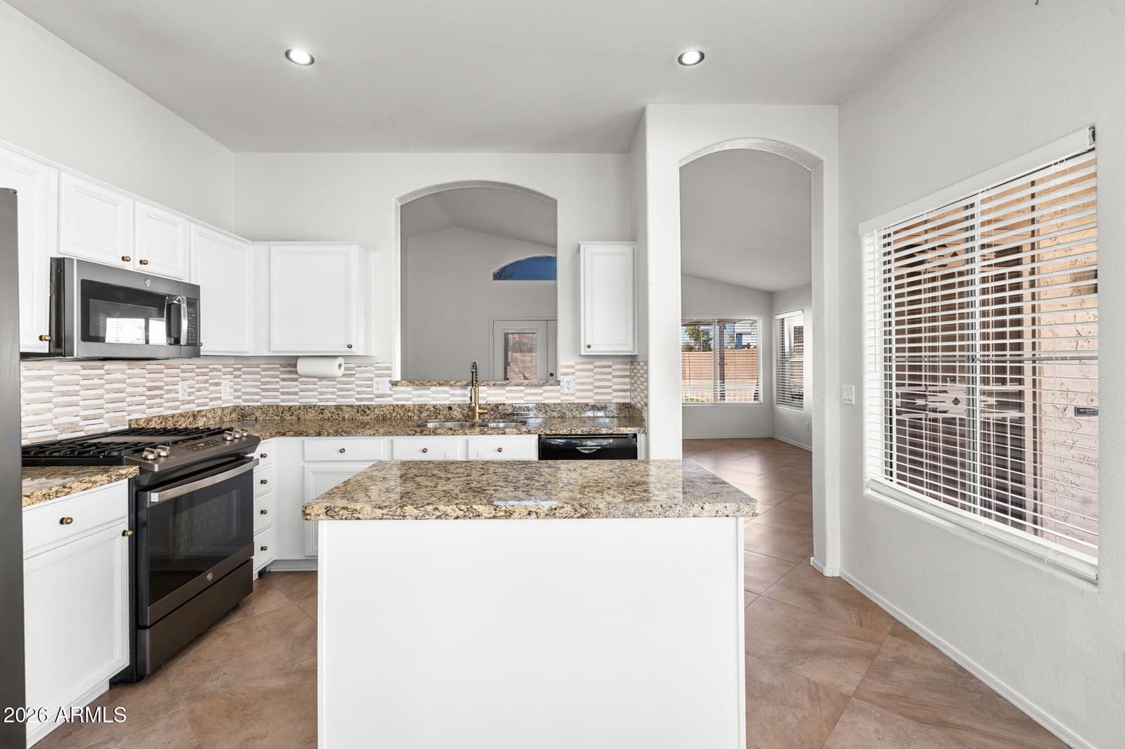 1638 E BARBARITA Avenue, Gilbert, AZ 85234 — photo 13 of 29