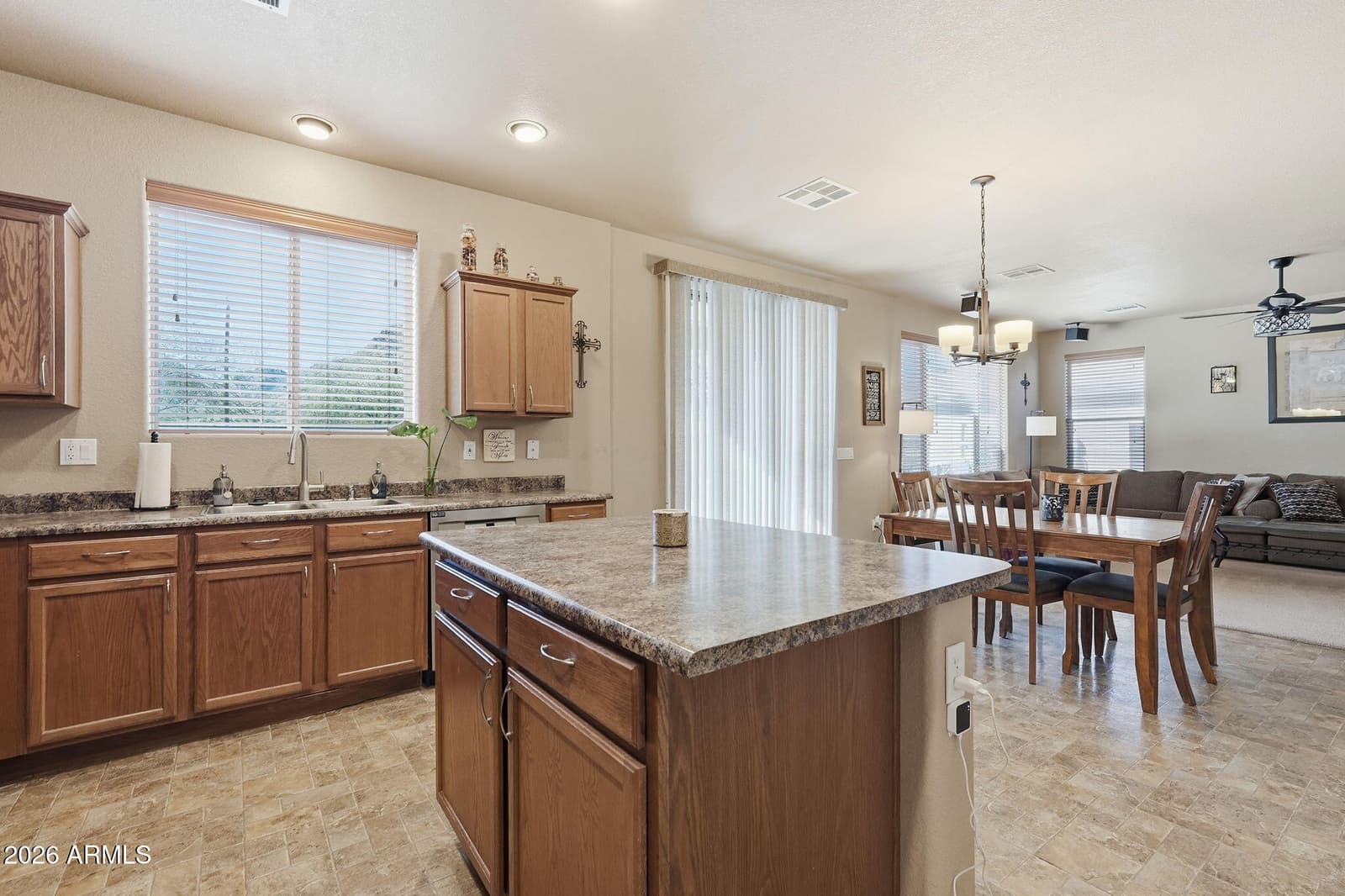 33408 N FALCON Trail, San Tan Valley, AZ 85144 — photo 12 of 35