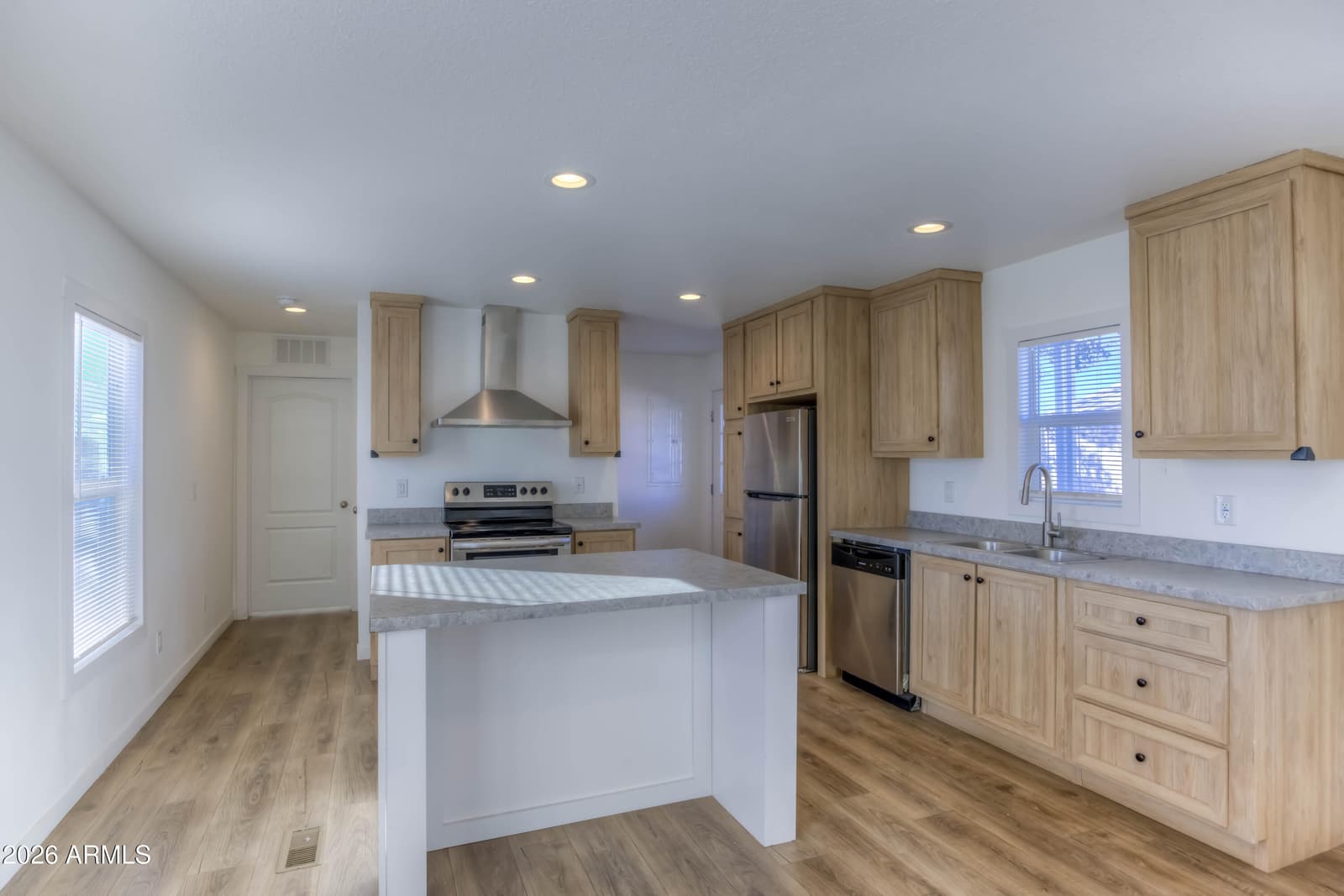 1325 W Silverlake Road 9, Tucson, AZ 85713 — photo 1 of 29
