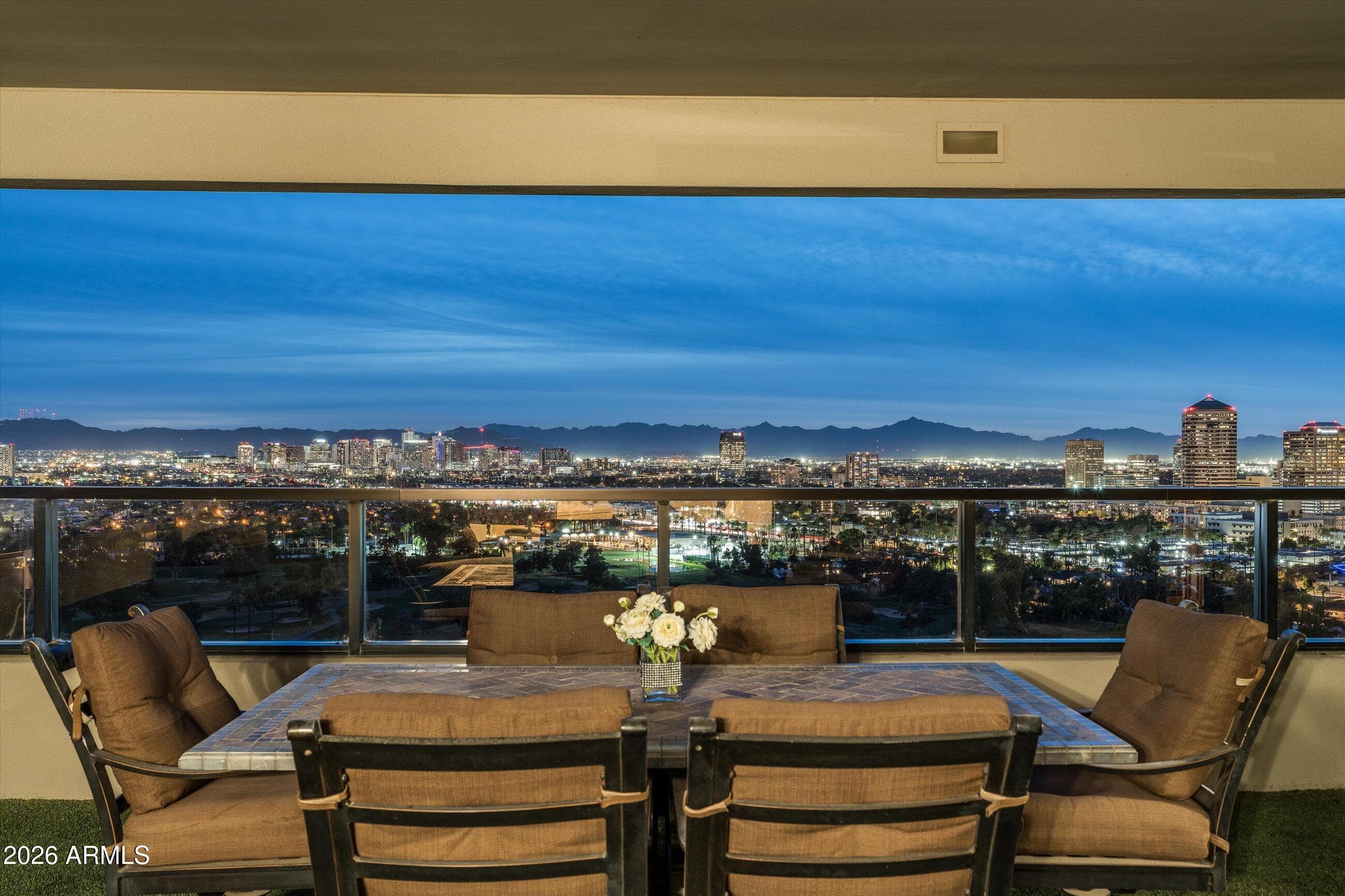 1040 E OSBORN Road 1901, Phoenix, AZ 85014 — photo 13 of 34