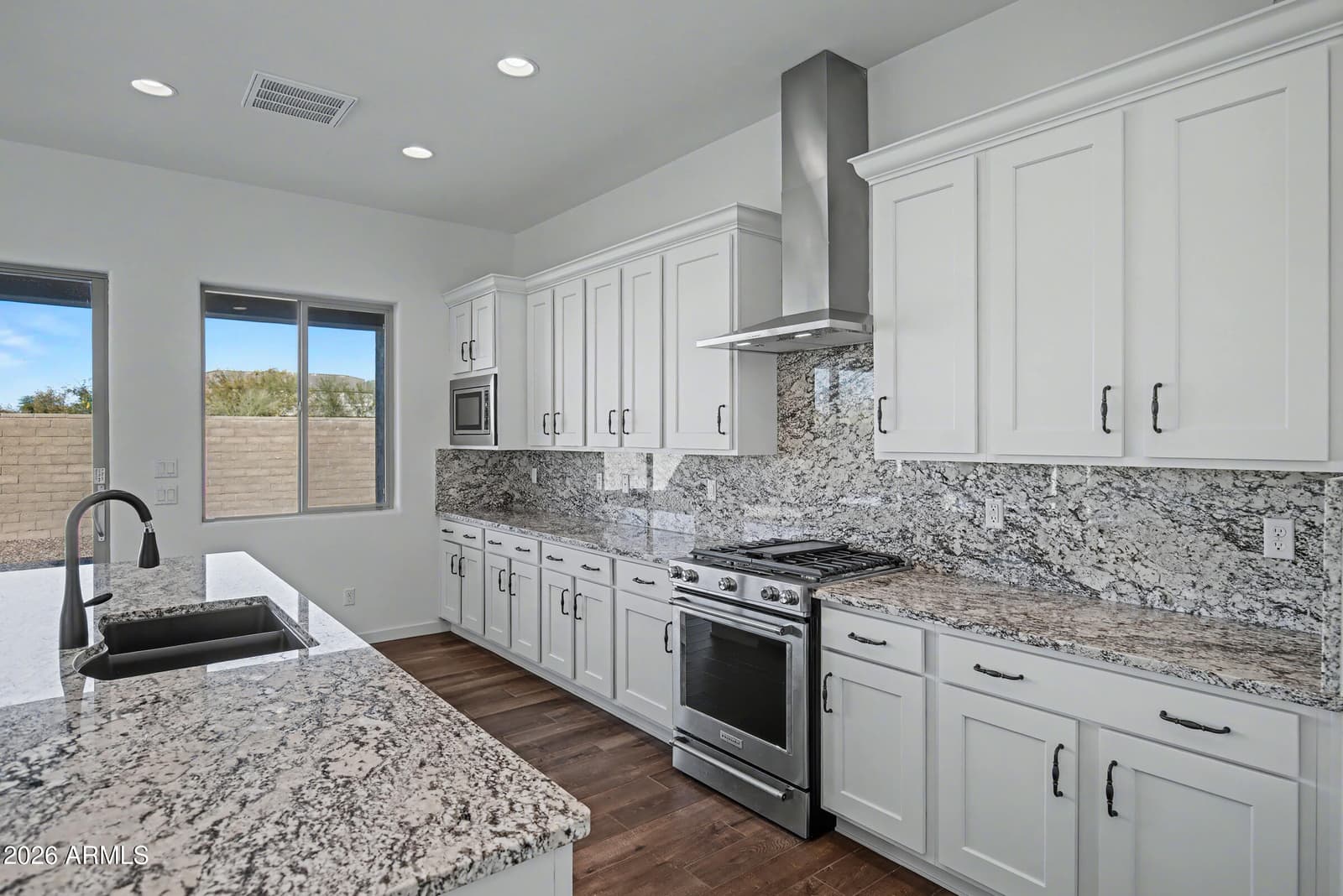 8032 E JUNE Circle, Mesa, AZ 85207 — photo 11 of 47
