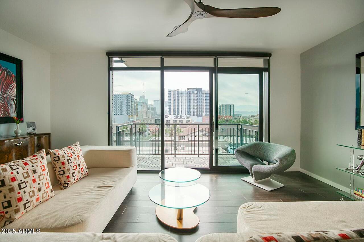 200 W PORTLAND Street 817, Phoenix, AZ 85003 — photo 9 of 60