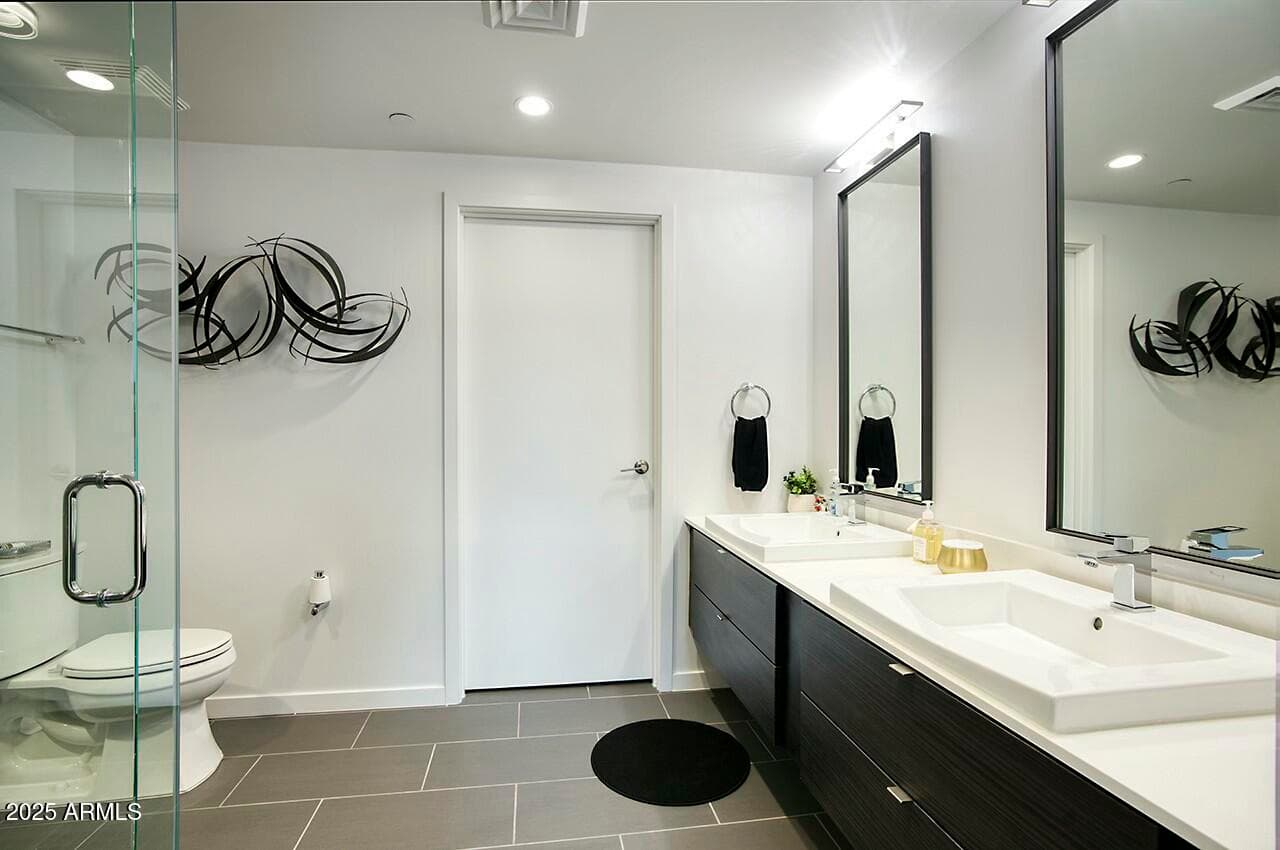 200 W PORTLAND Street 817, Phoenix, AZ 85003 — photo 21 of 60