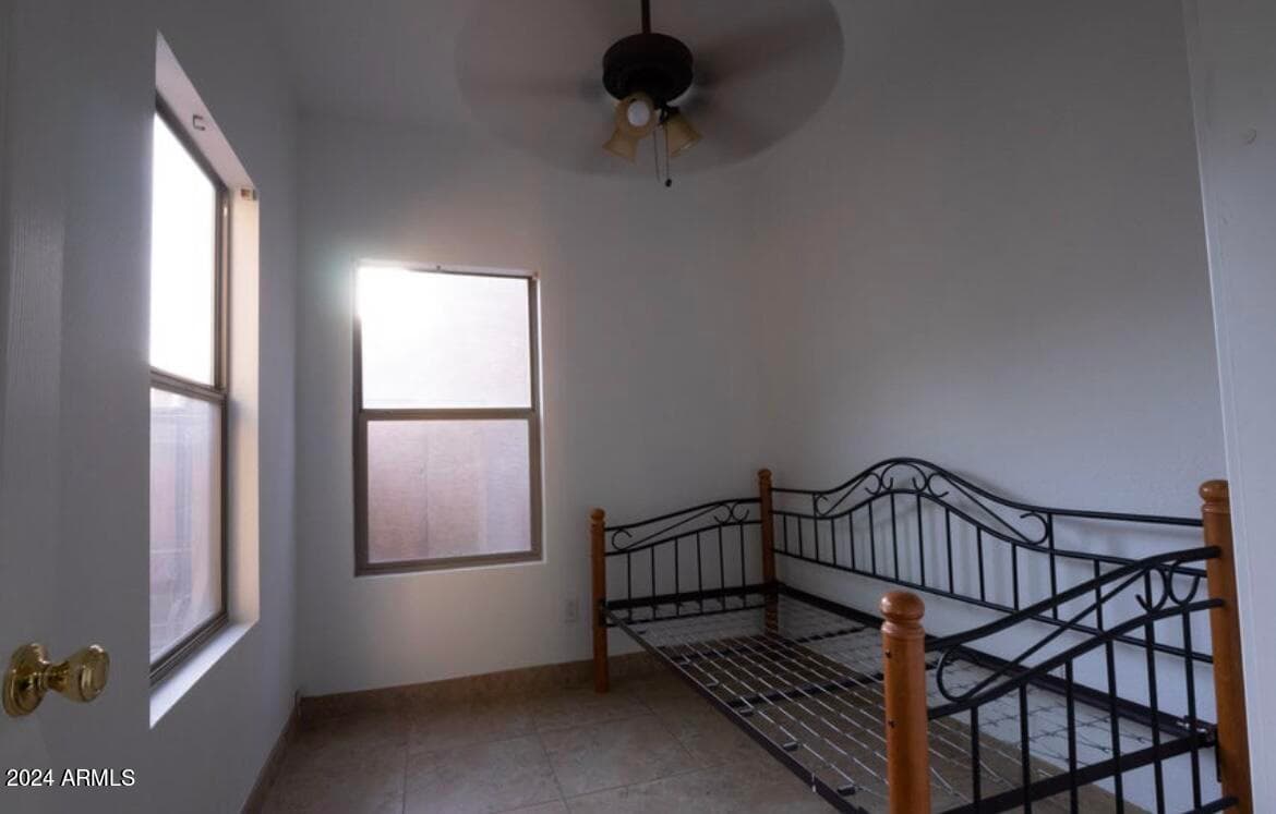 9427 W VIRGINIA Avenue, Phoenix, AZ 85037 — photo 8 of 19