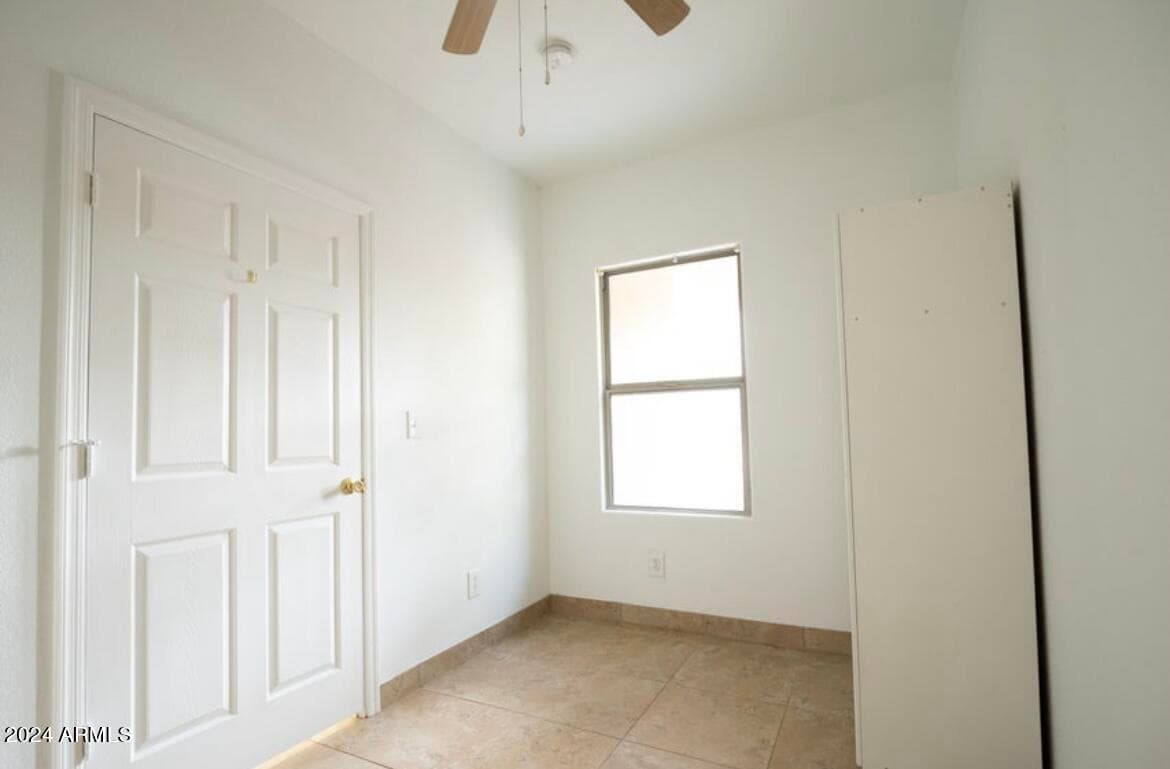 9427 W VIRGINIA Avenue, Phoenix, AZ 85037 — photo 9 of 19