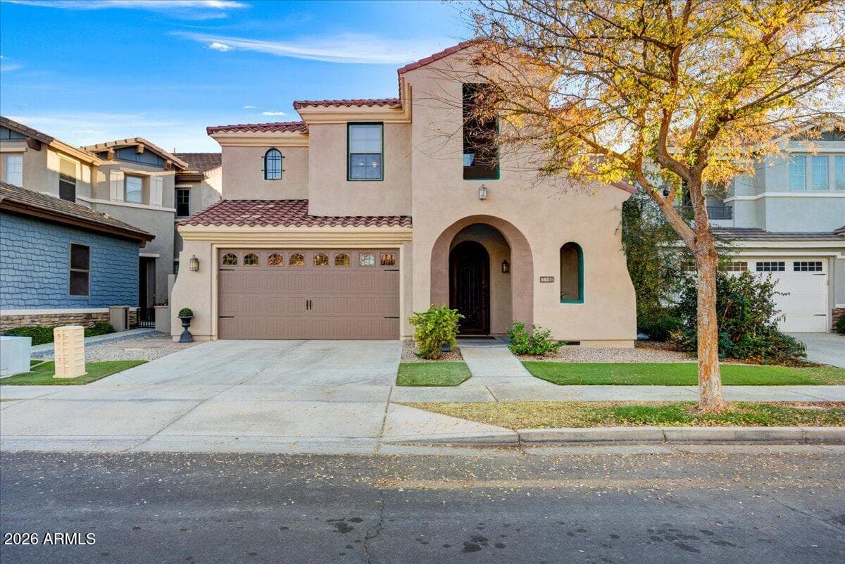 3341 E WINDSOR Drive, Gilbert, AZ 85296 — photo 2 of 35