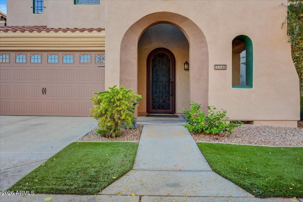 3341 E WINDSOR Drive, Gilbert, AZ 85296 — photo 3 of 35