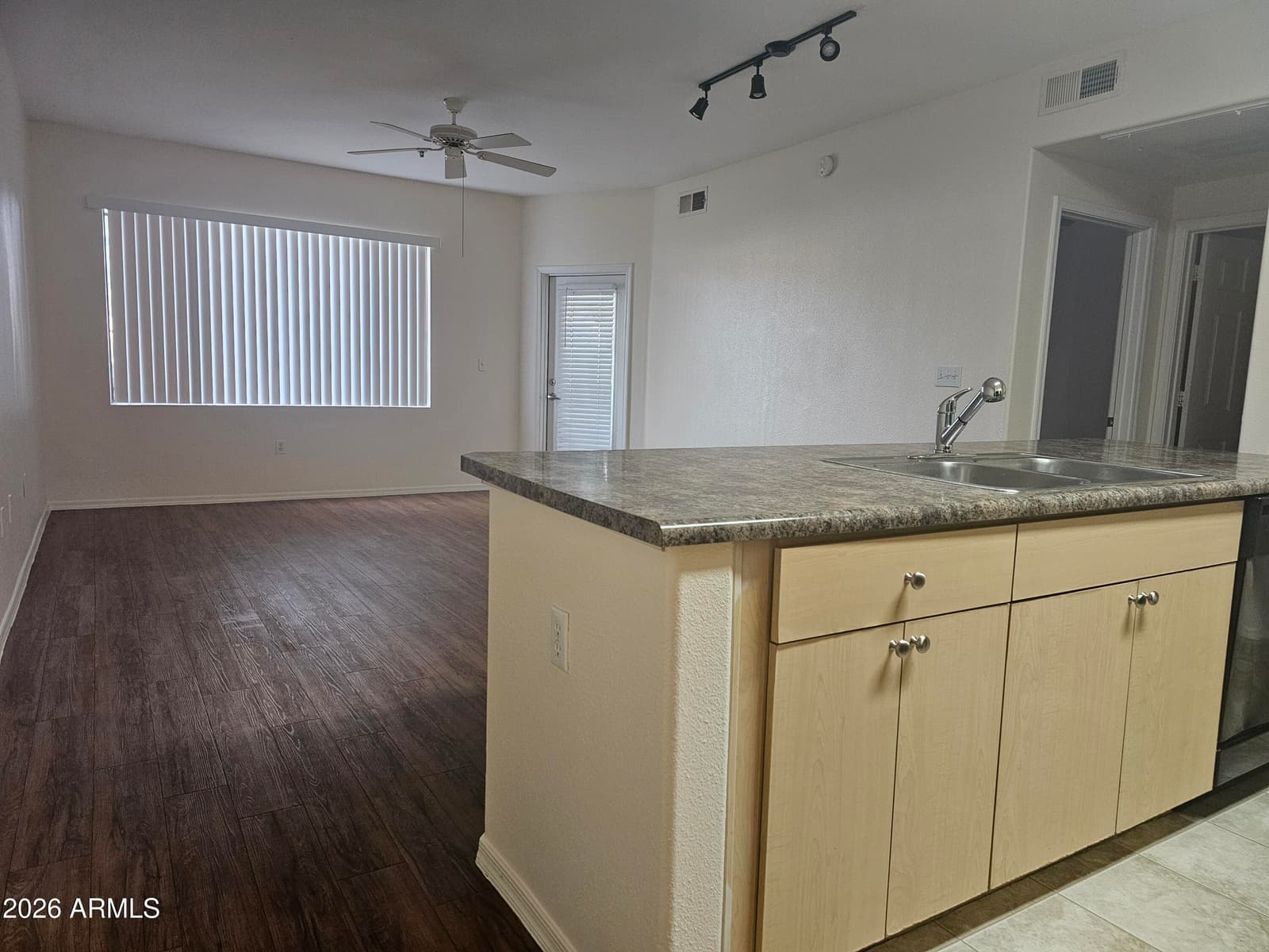 18416 N CAVE CREEK Road 1041, Phoenix, AZ 85032 — photo 2 of 13