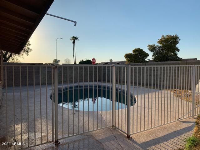 8214 W SELLS Drive, Phoenix, AZ 85033 — photo 24 of 38