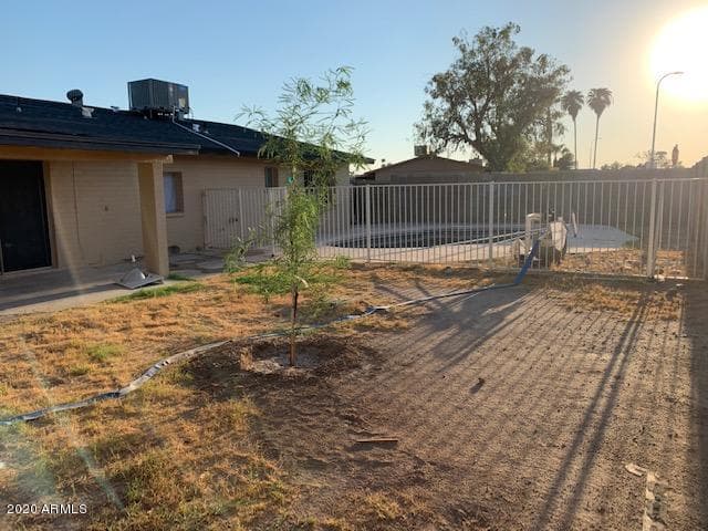 8214 W SELLS Drive, Phoenix, AZ 85033 — photo 25 of 38