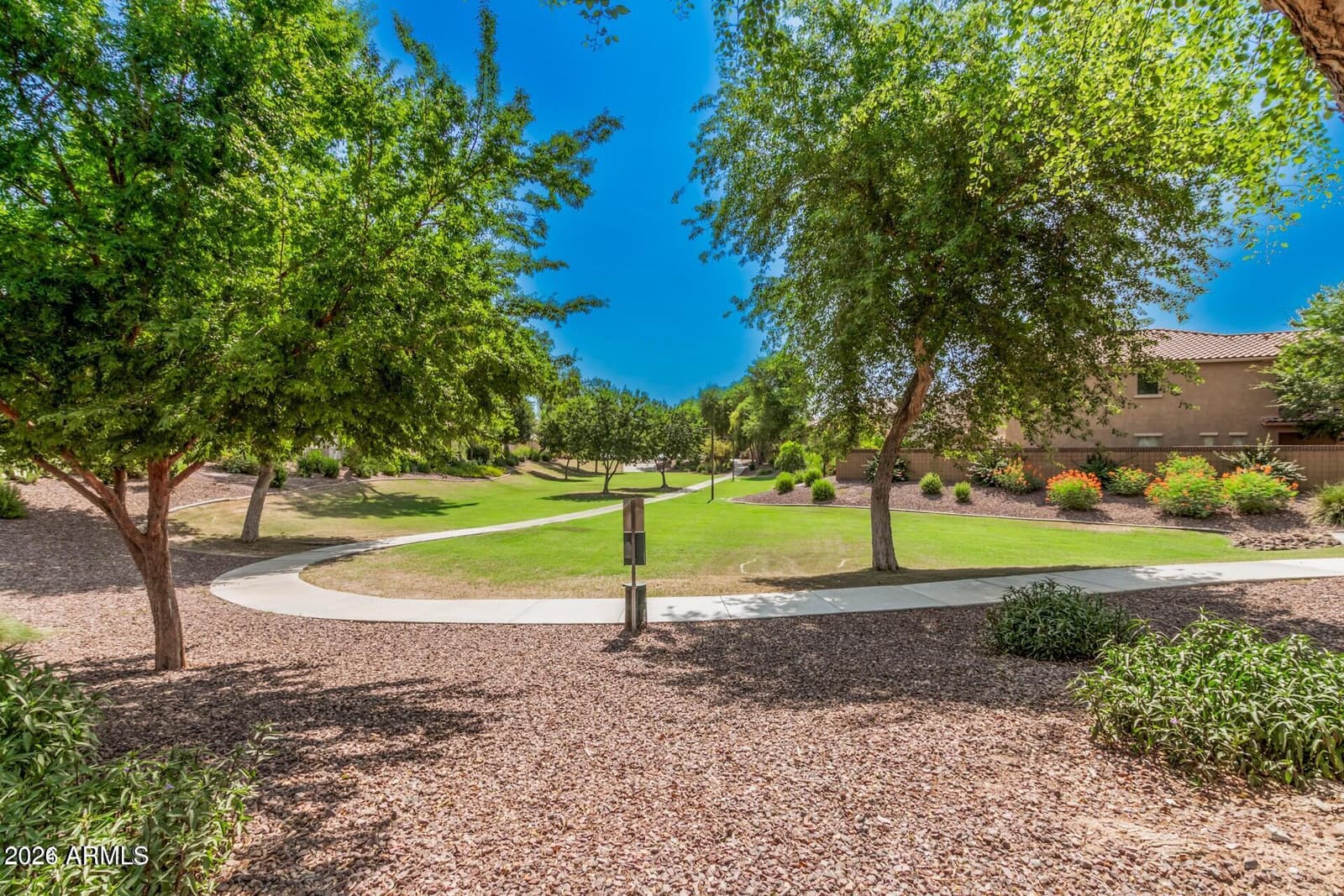 1937 W DAVIS Road, Phoenix, AZ 85023 — photo 9 of 10