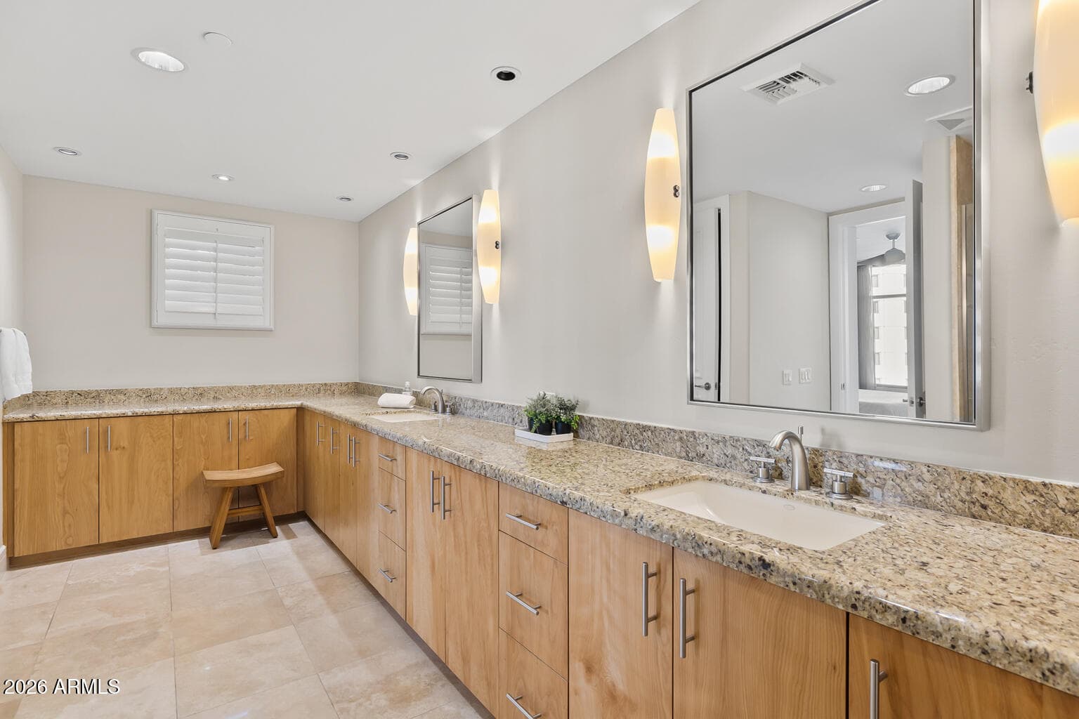 2402 E ESPLANADE Lane 704, Phoenix, AZ 85016 — photo 34 of 42