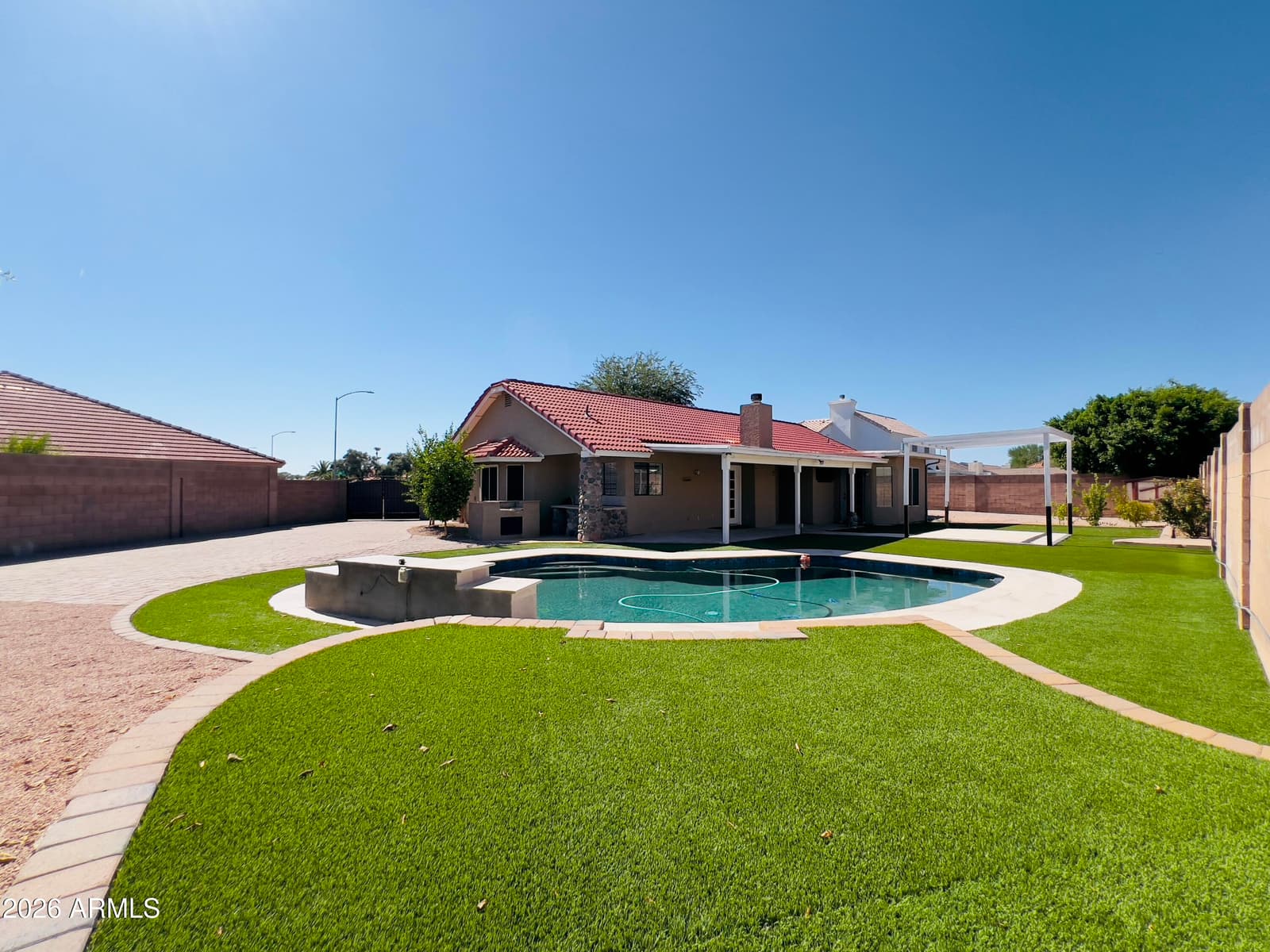 625 N 38TH Street N, Mesa, AZ 85205