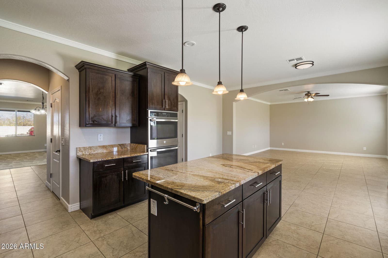4235 E CASITAS DEL RIO Drive, Phoenix, AZ 85050 — photo 10 of 32