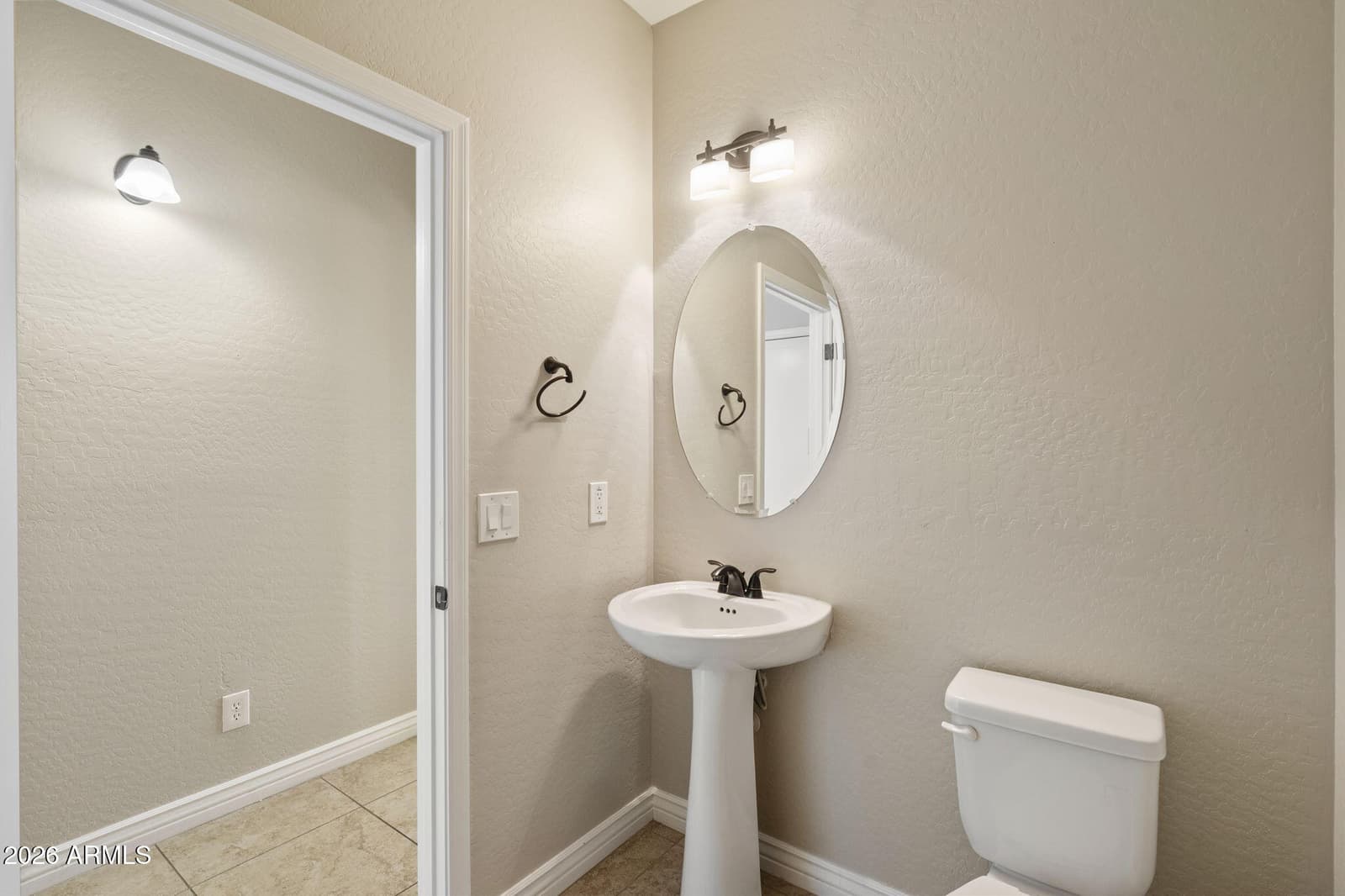 4235 E CASITAS DEL RIO Drive, Phoenix, AZ 85050 — photo 14 of 32
